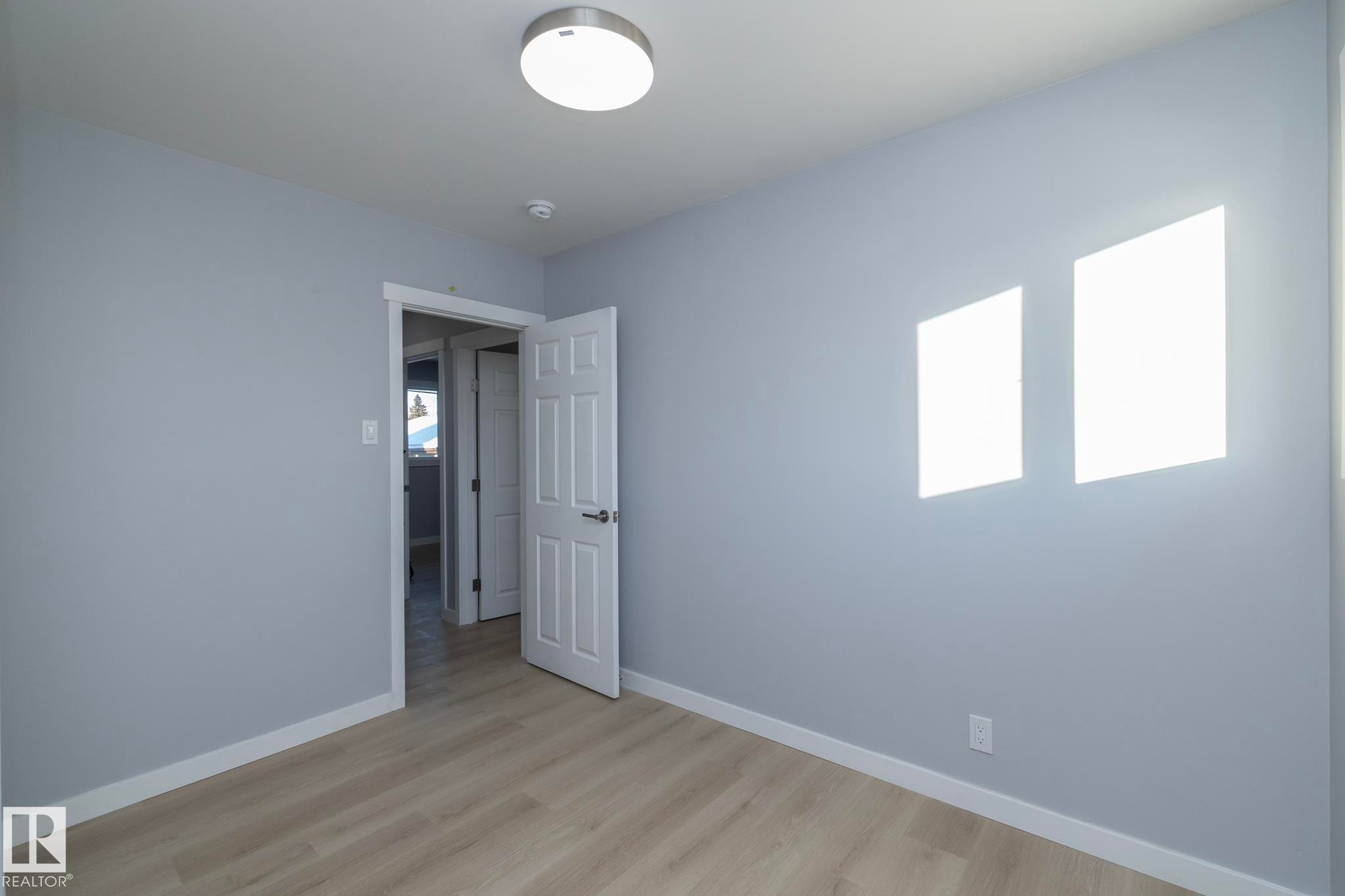 8008 159 Street, Edmonton, AB - Indoor Photo Showing Other Room