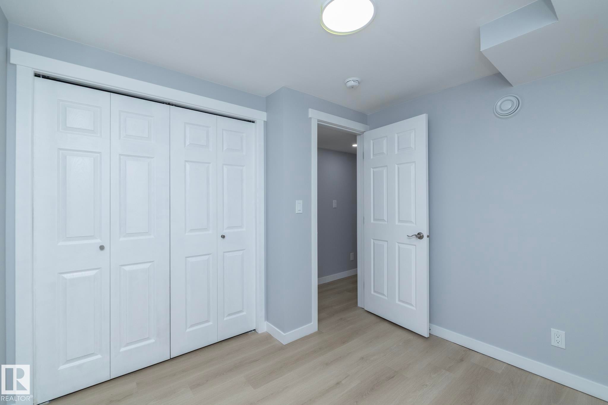 8008 159 Street, Edmonton, AB - Indoor