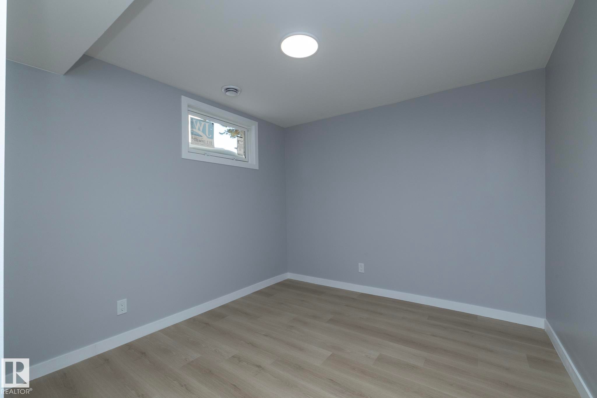 8008 159 Street, Edmonton, AB - Indoor Photo Showing Other Room