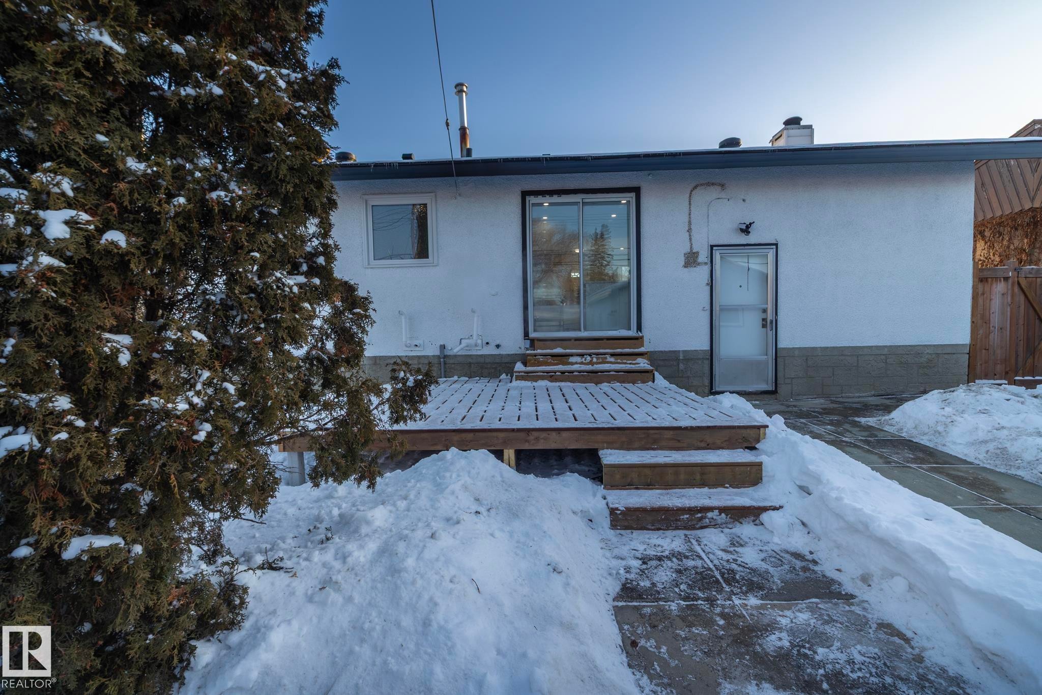 8008 159 Street, Edmonton, AB - Outdoor