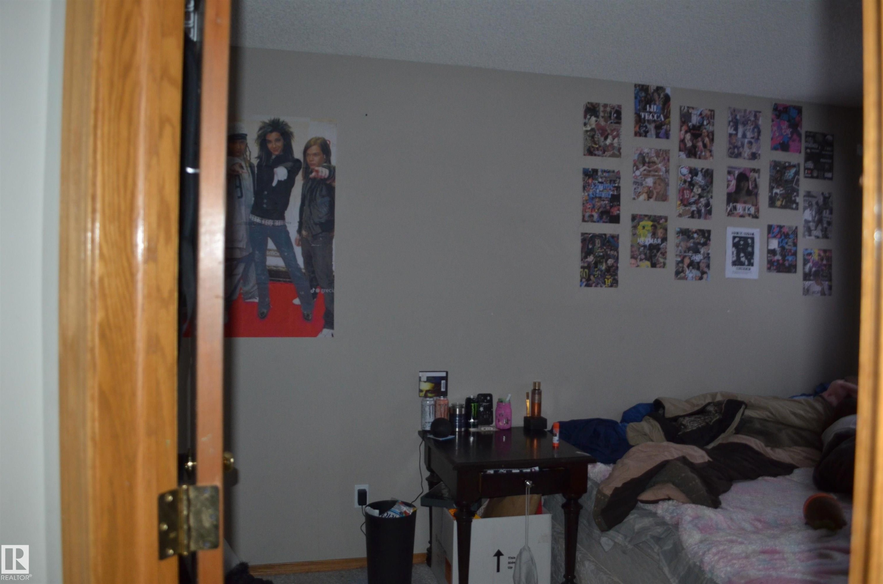 11511 9 Avenue, Edmonton, AB - Indoor Photo Showing Other Room