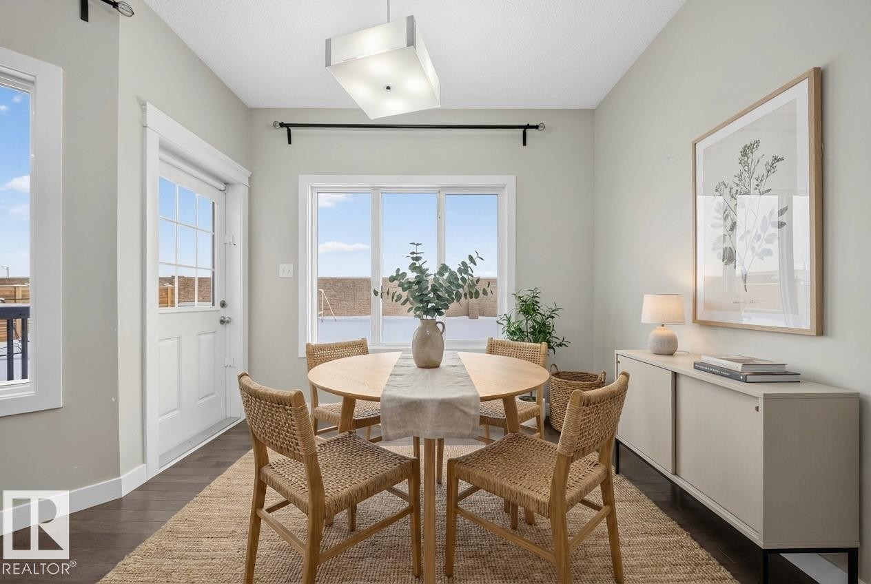 2302 Casey Crescent, Edmonton, AB - Indoor Photo Showing Dining Room