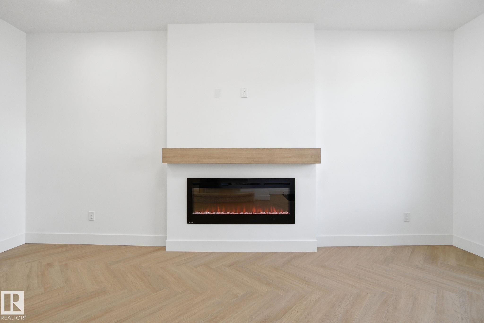 10124 82 Street, Edmonton, AB - Indoor Photo Showing Living Room With Fireplace