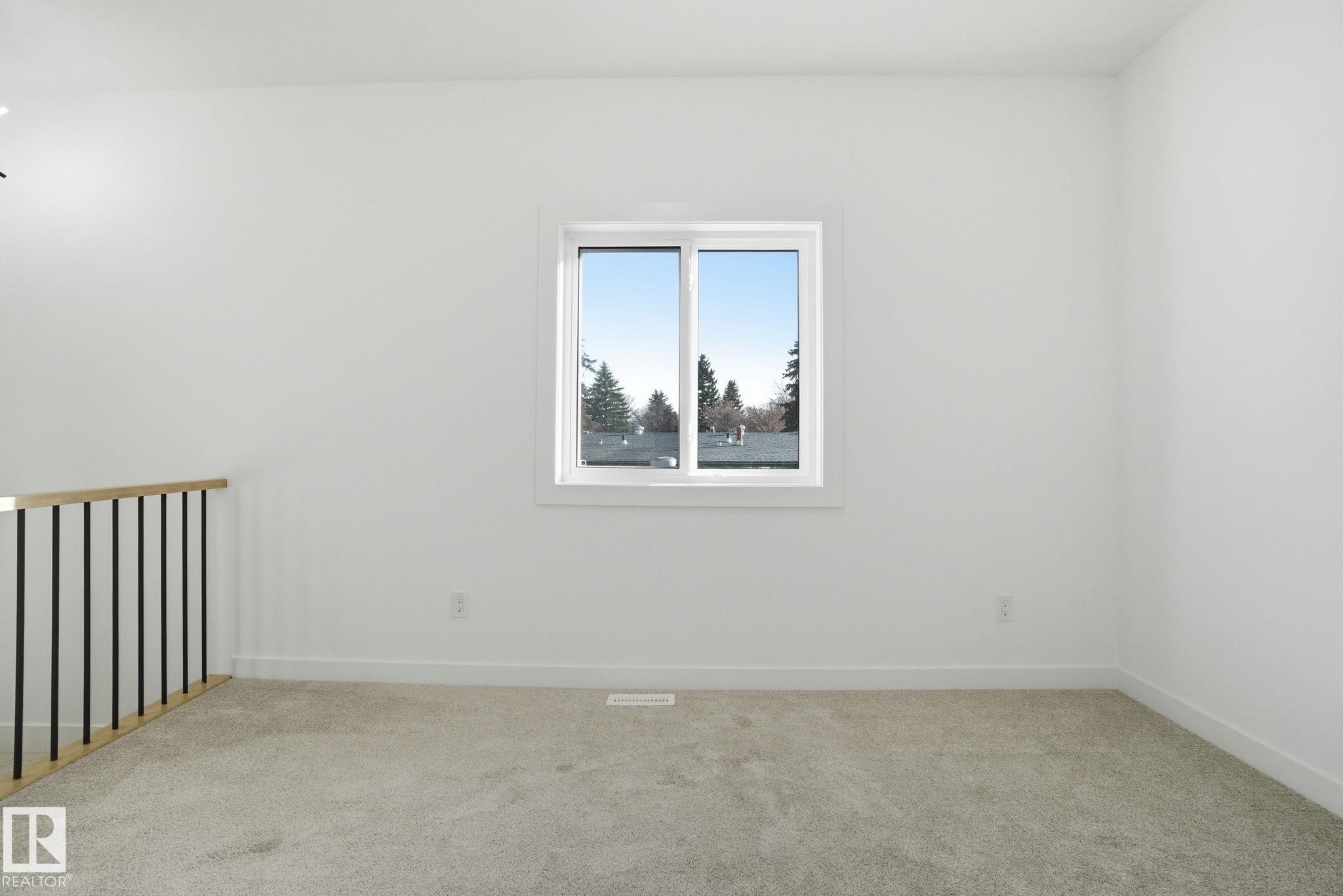 10124 82 Street, Edmonton, AB - Indoor Photo Showing Other Room