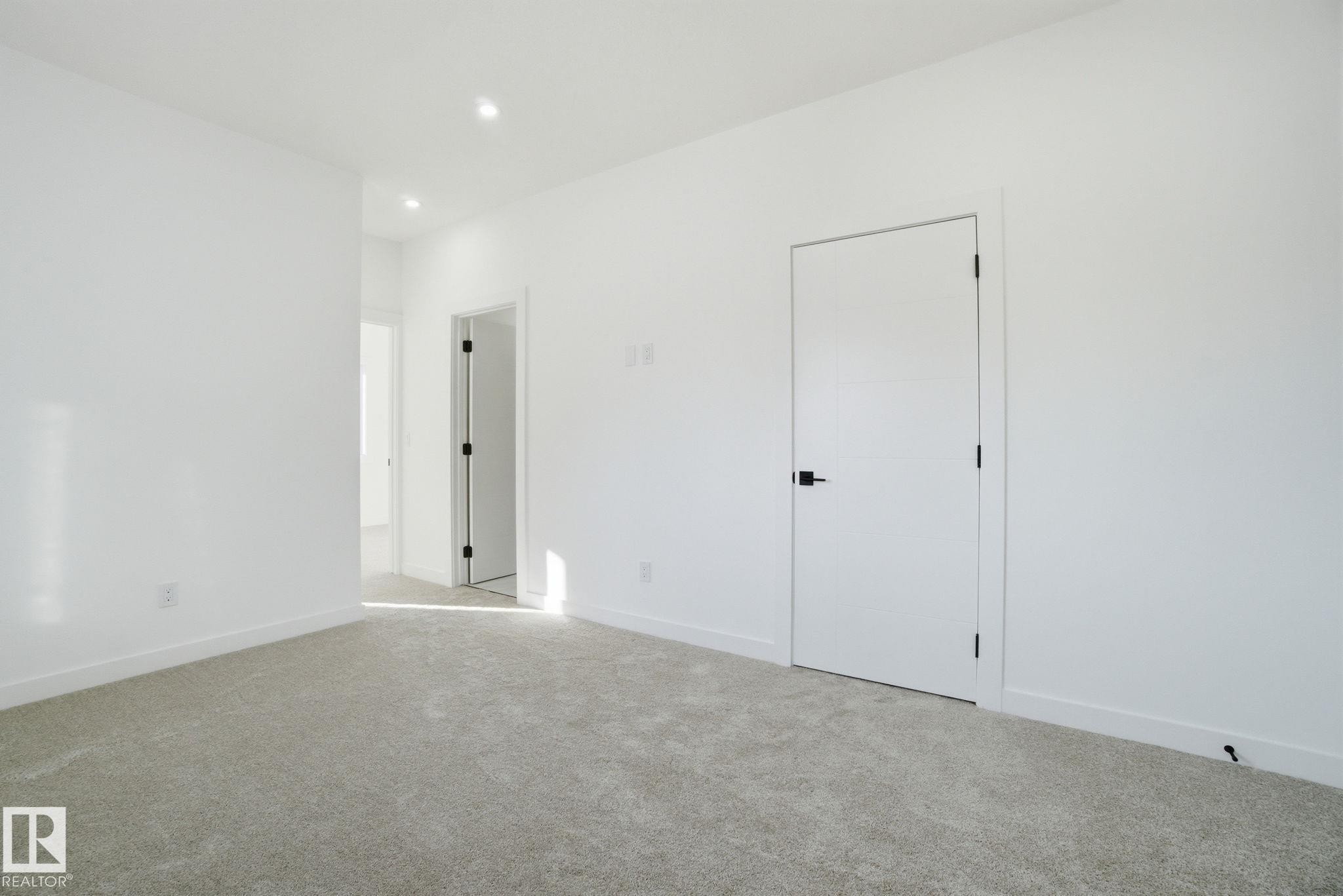 10124 82 Street, Edmonton, AB - Indoor Photo Showing Other Room