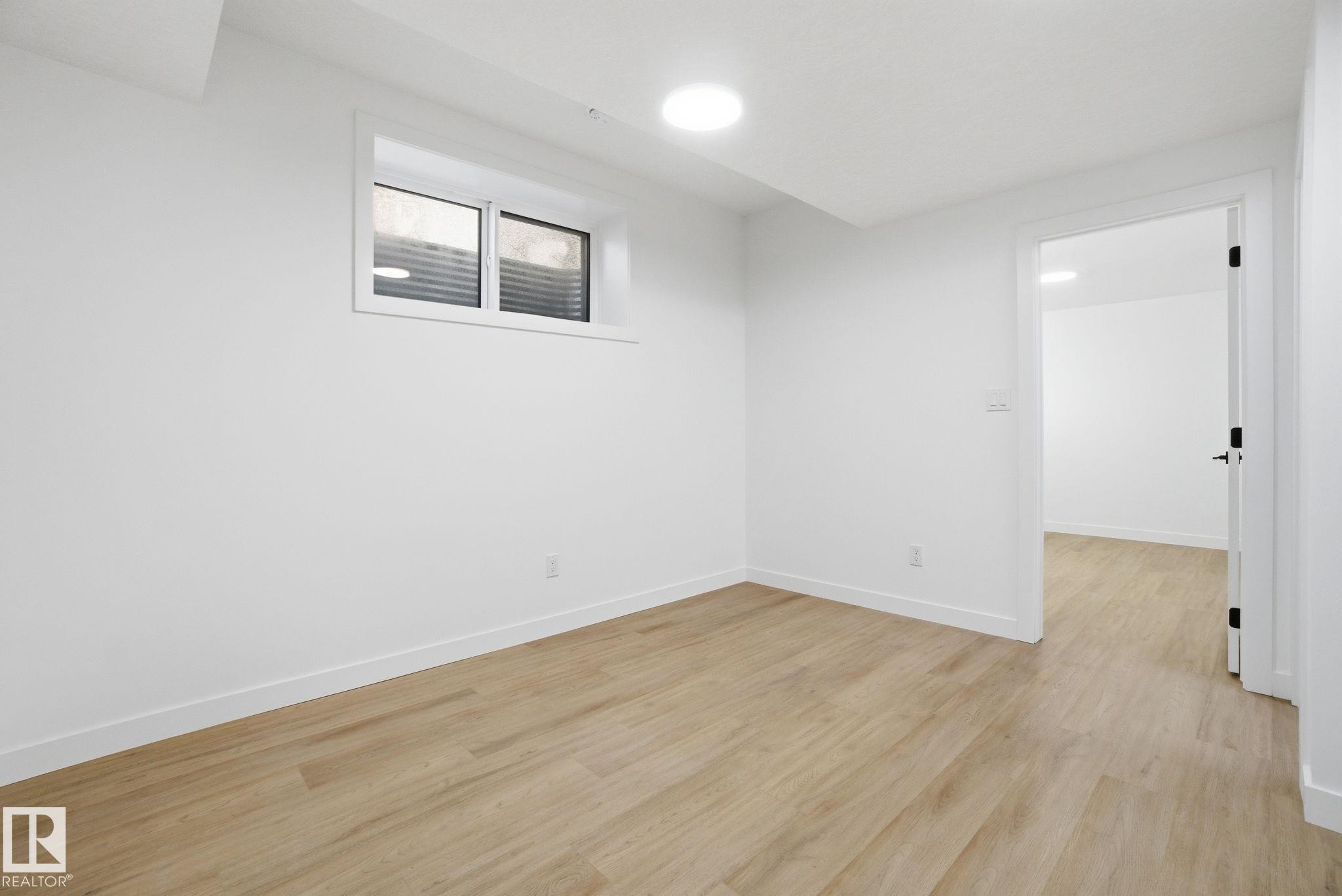 10124 82 Street, Edmonton, AB - Indoor Photo Showing Other Room