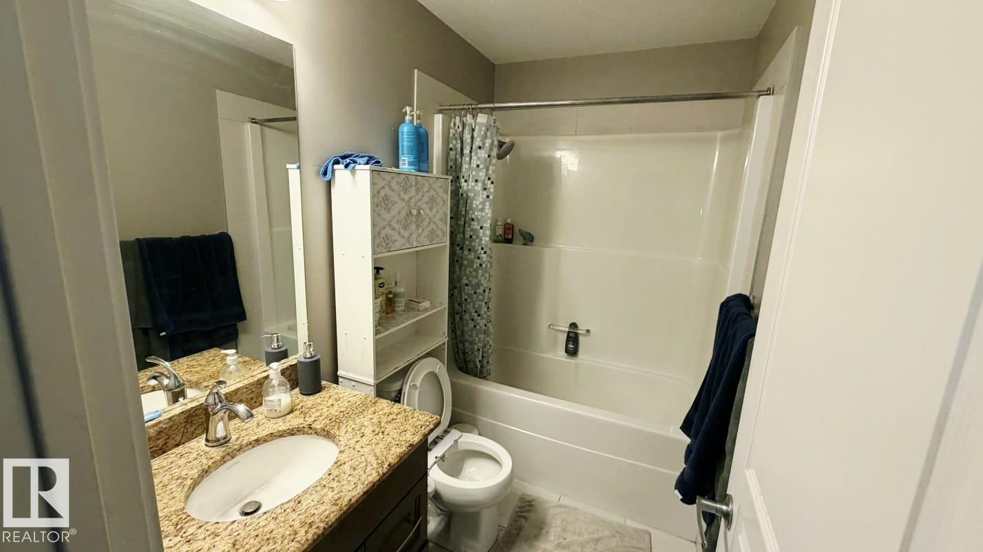 103 812 Welsh Dr Sw, Edmonton, AB - Indoor Photo Showing Bathroom