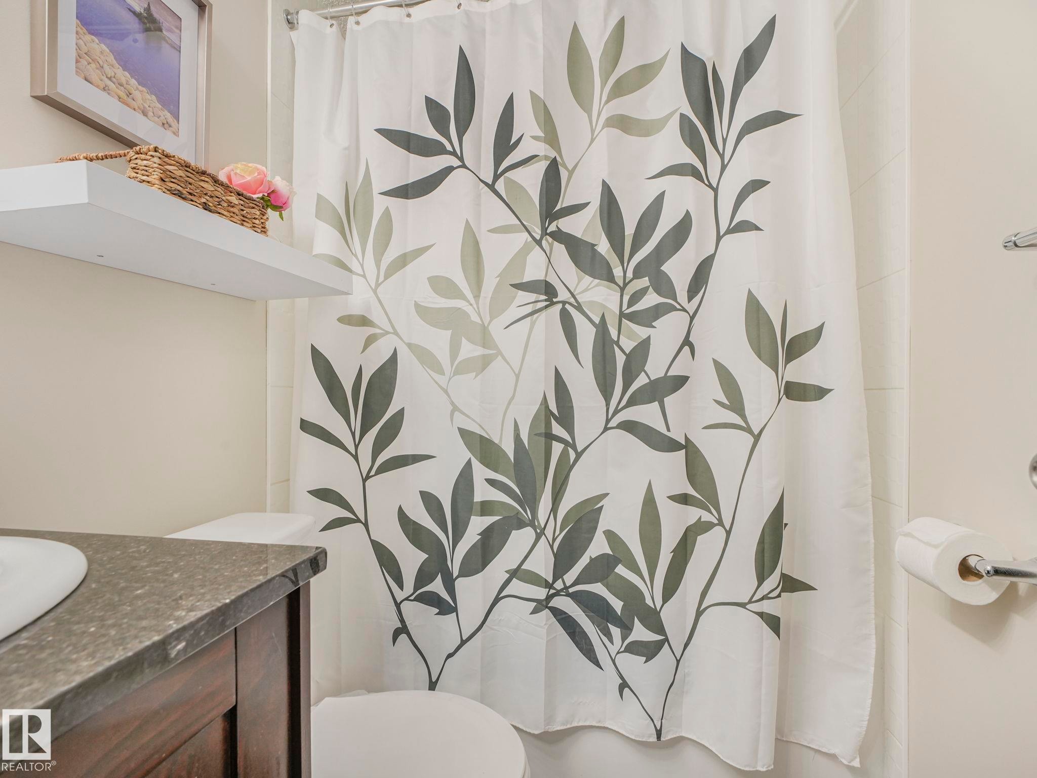 404 270 Mcconachie Drive, Edmonton, AB - Indoor Photo Showing Bathroom