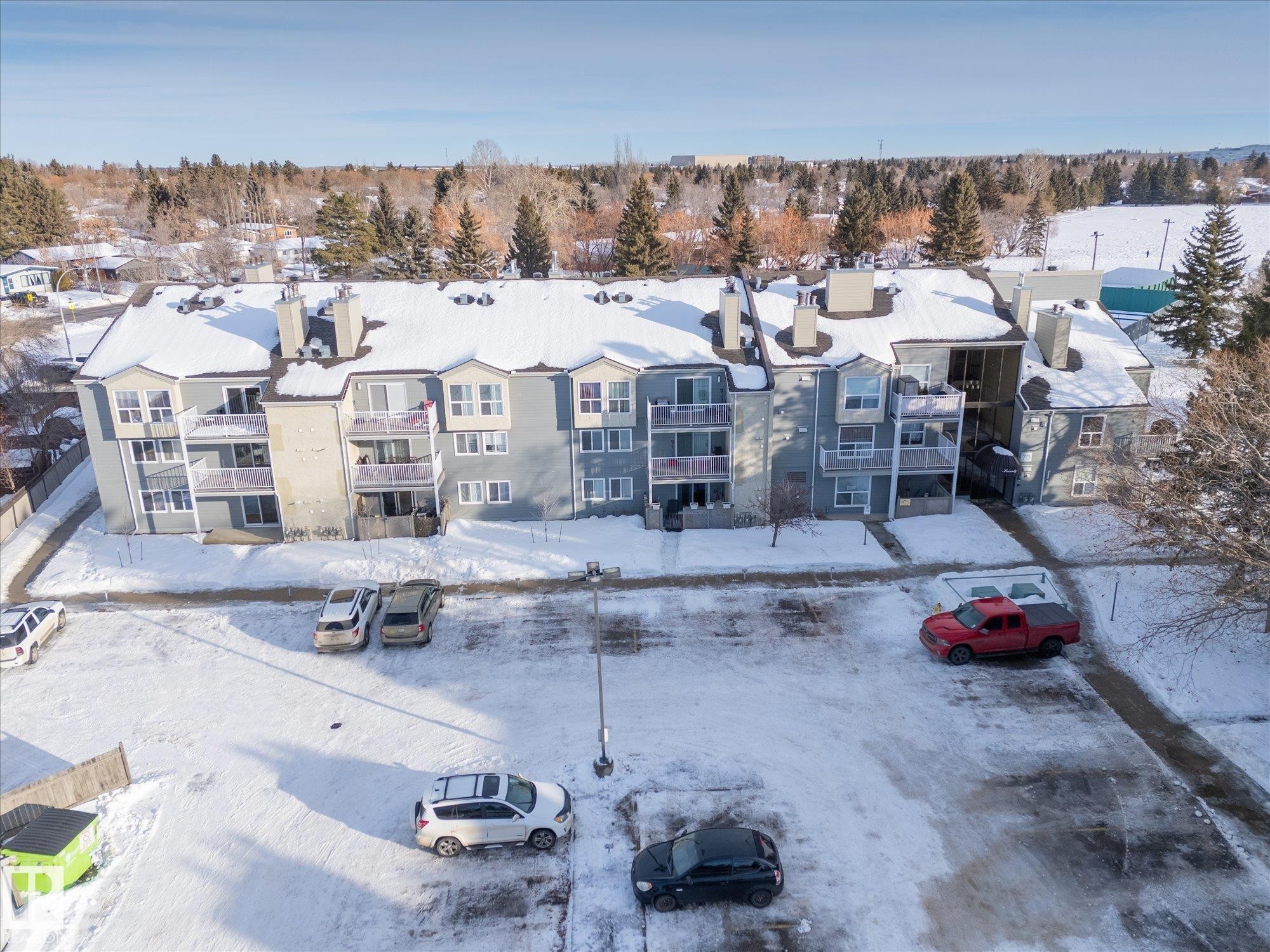 209 70 Alpine Place, St. Albert, AB - Outdoor