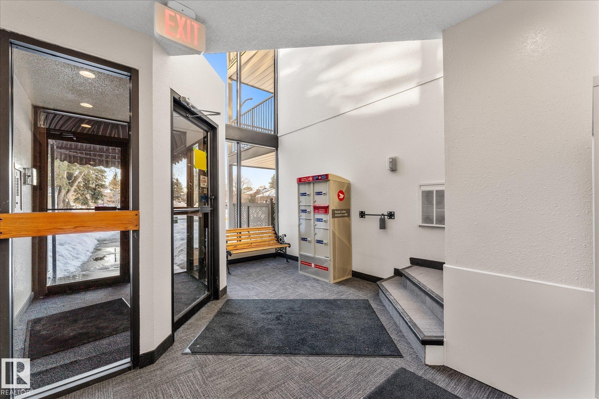 209 70 Alpine Place, St. Albert, AB - Indoor Photo Showing Other Room