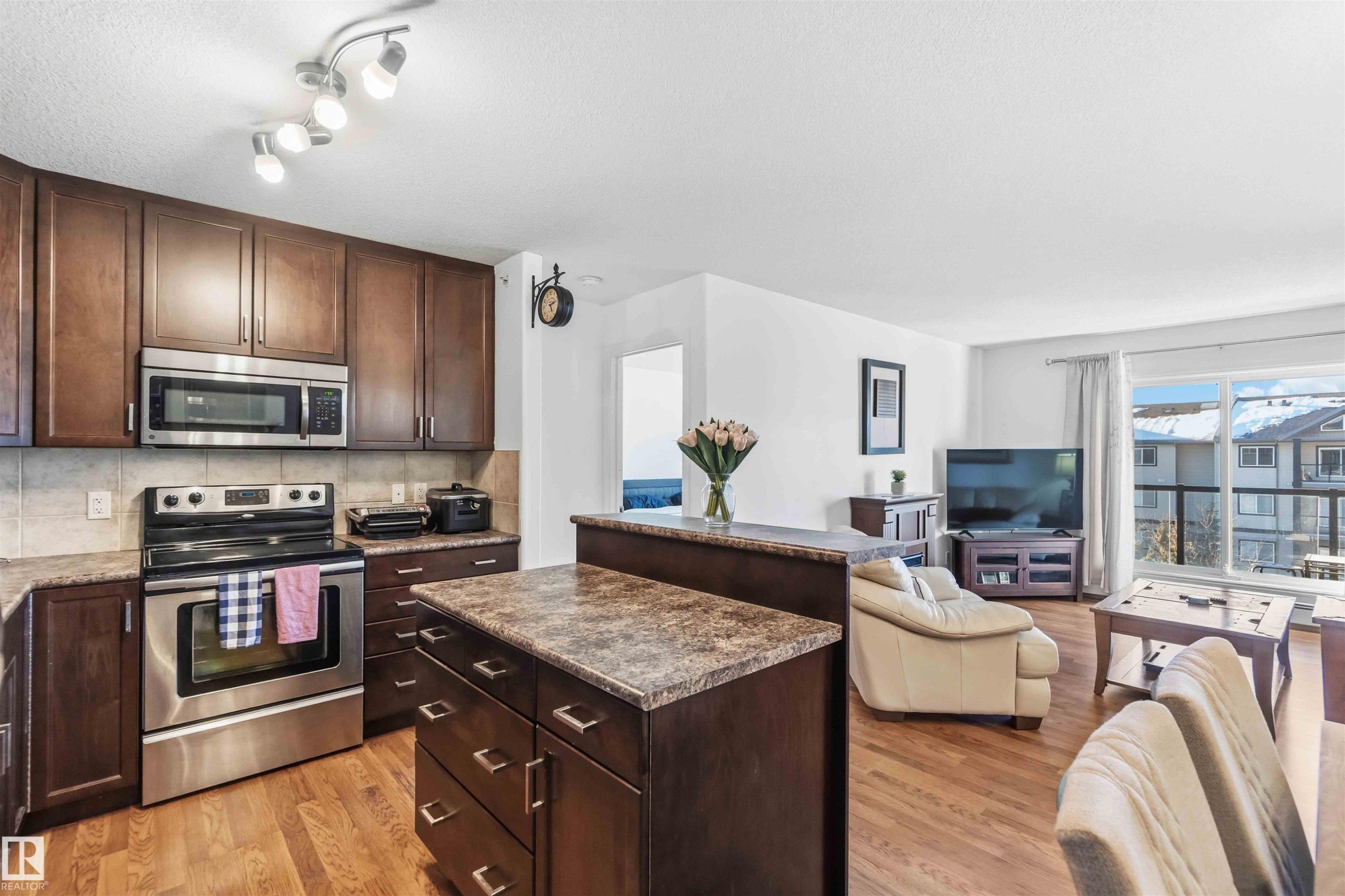 414 1204 156 Street, Edmonton, AB - Indoor Photo Showing Kitchen