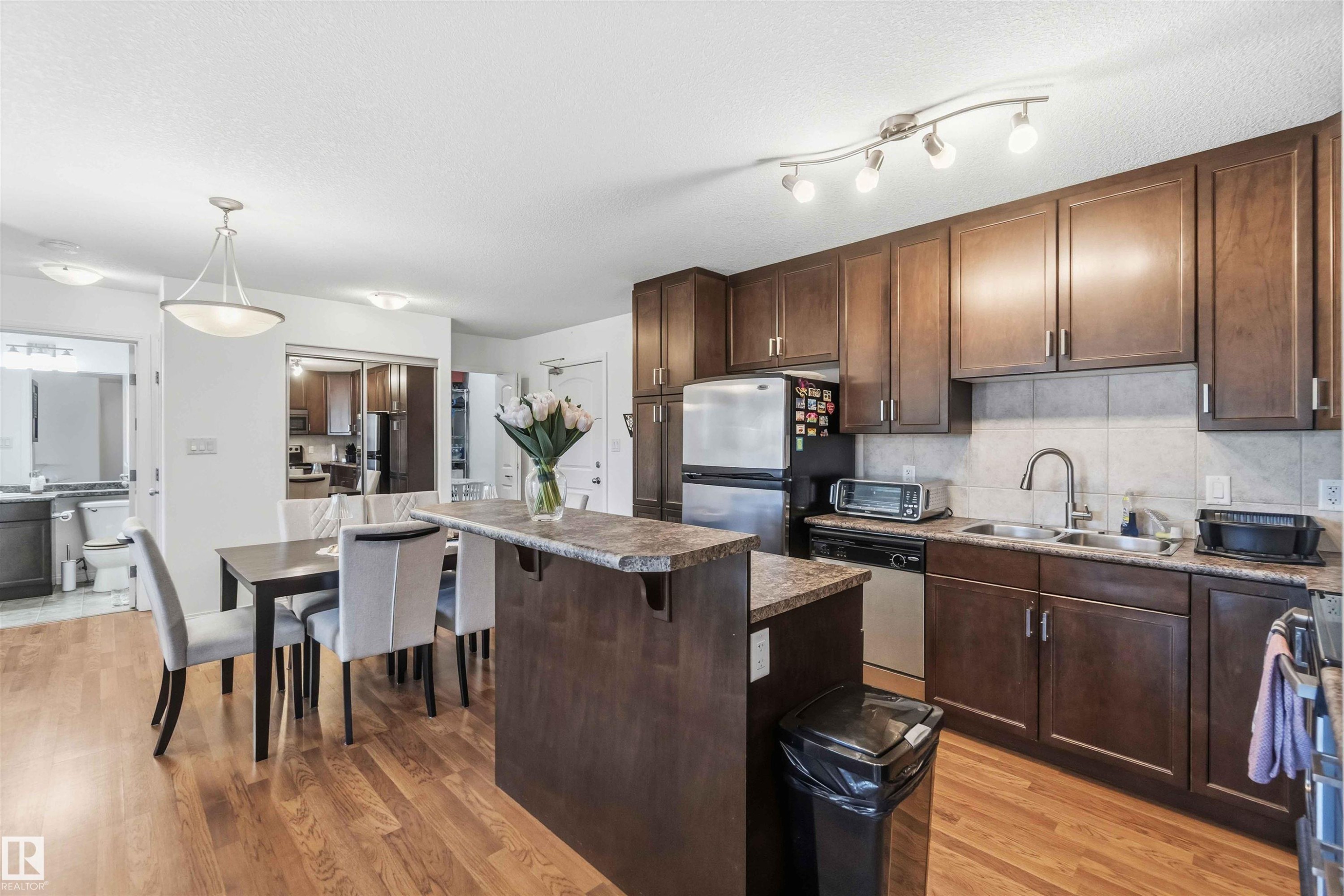 414 1204 156 Street, Edmonton, AB - Indoor Photo Showing Kitchen With Double Sink