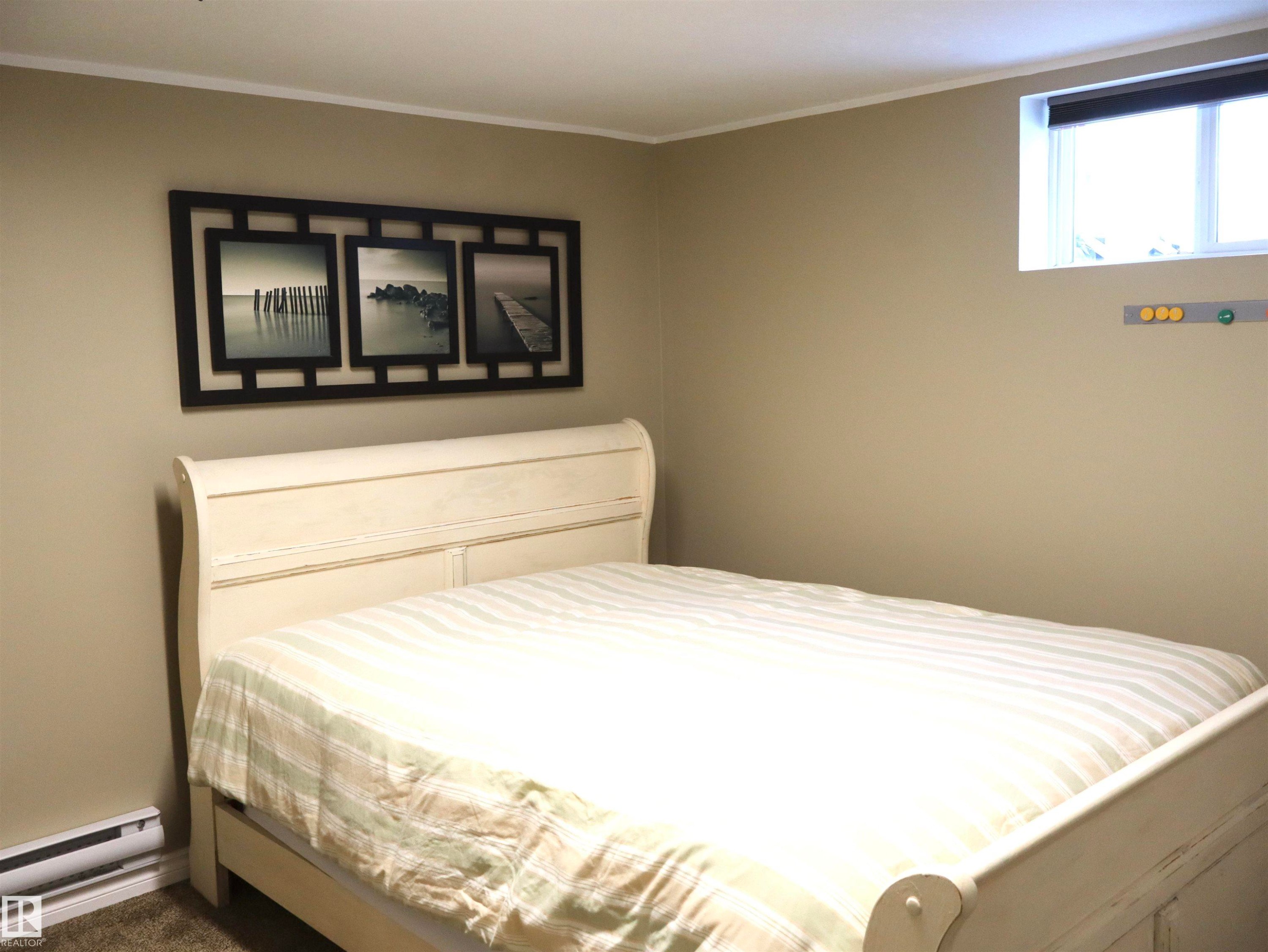 4526 Twp. Rd. 602A, Rural Barrhead County, AB - Indoor Photo Showing Bedroom