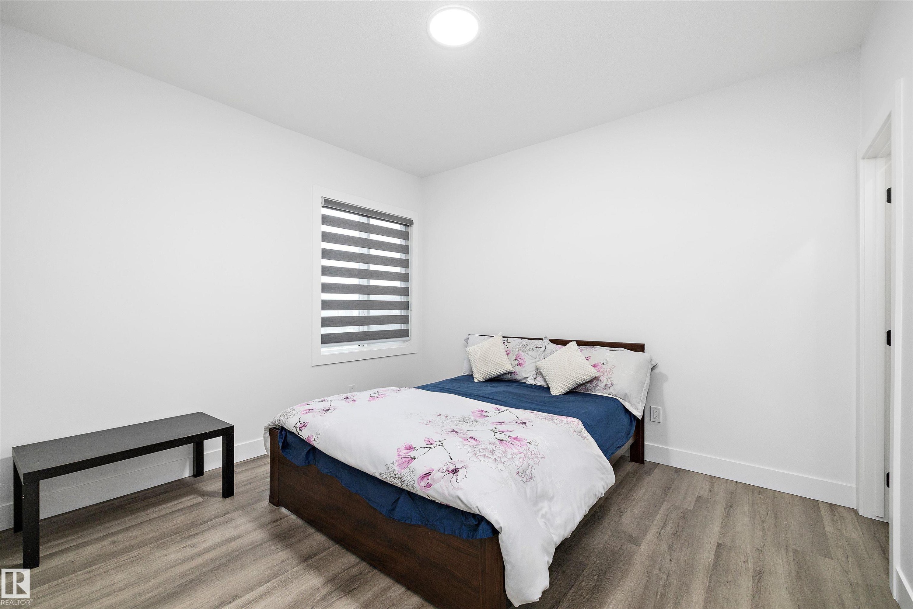 5343 Kimball Place, Edmonton, AB - Indoor Photo Showing Bedroom