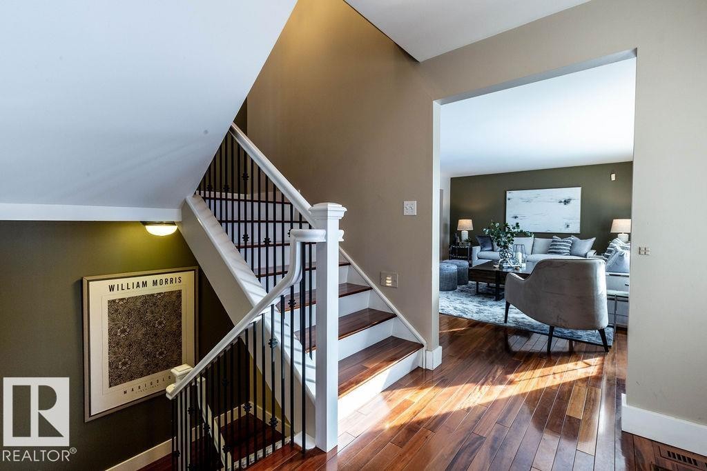 104 Quesnell Crescent, Edmonton, AB - Indoor