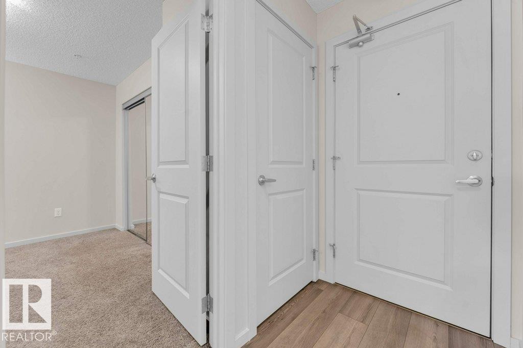 116 5404 7 Avenue Sw, Edmonton, AB - Indoor Photo Showing Other Room