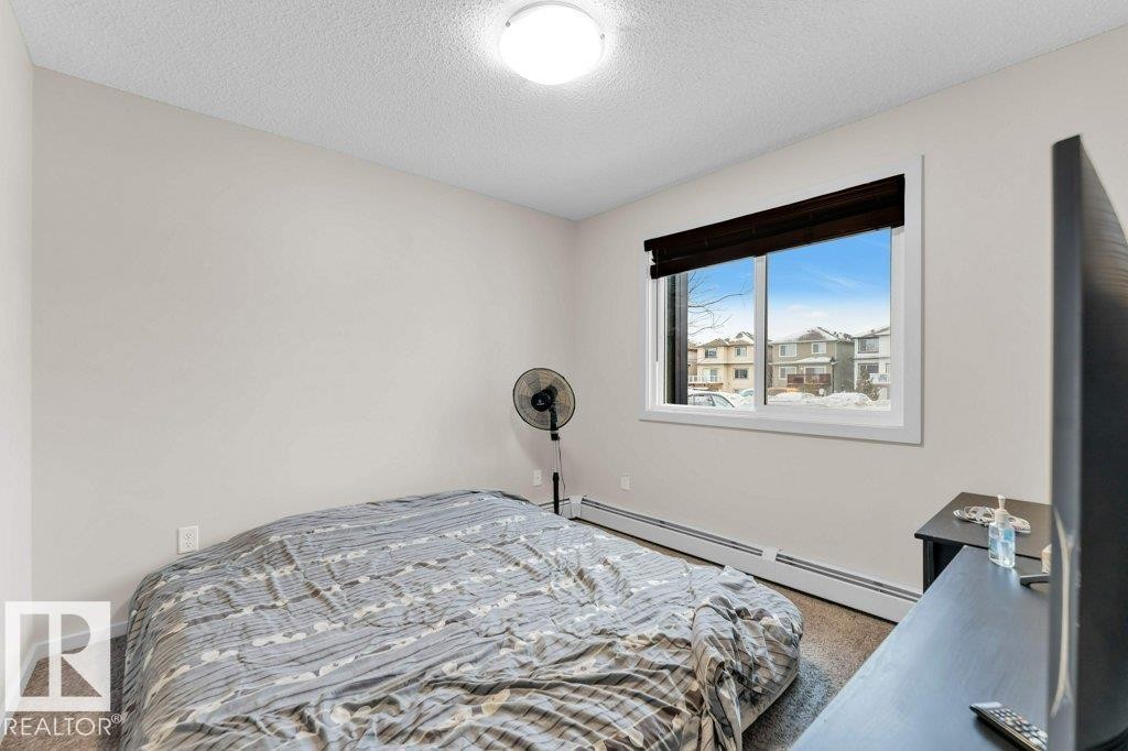 116 5404 7 Avenue Sw, Edmonton, AB - Indoor Photo Showing Bedroom