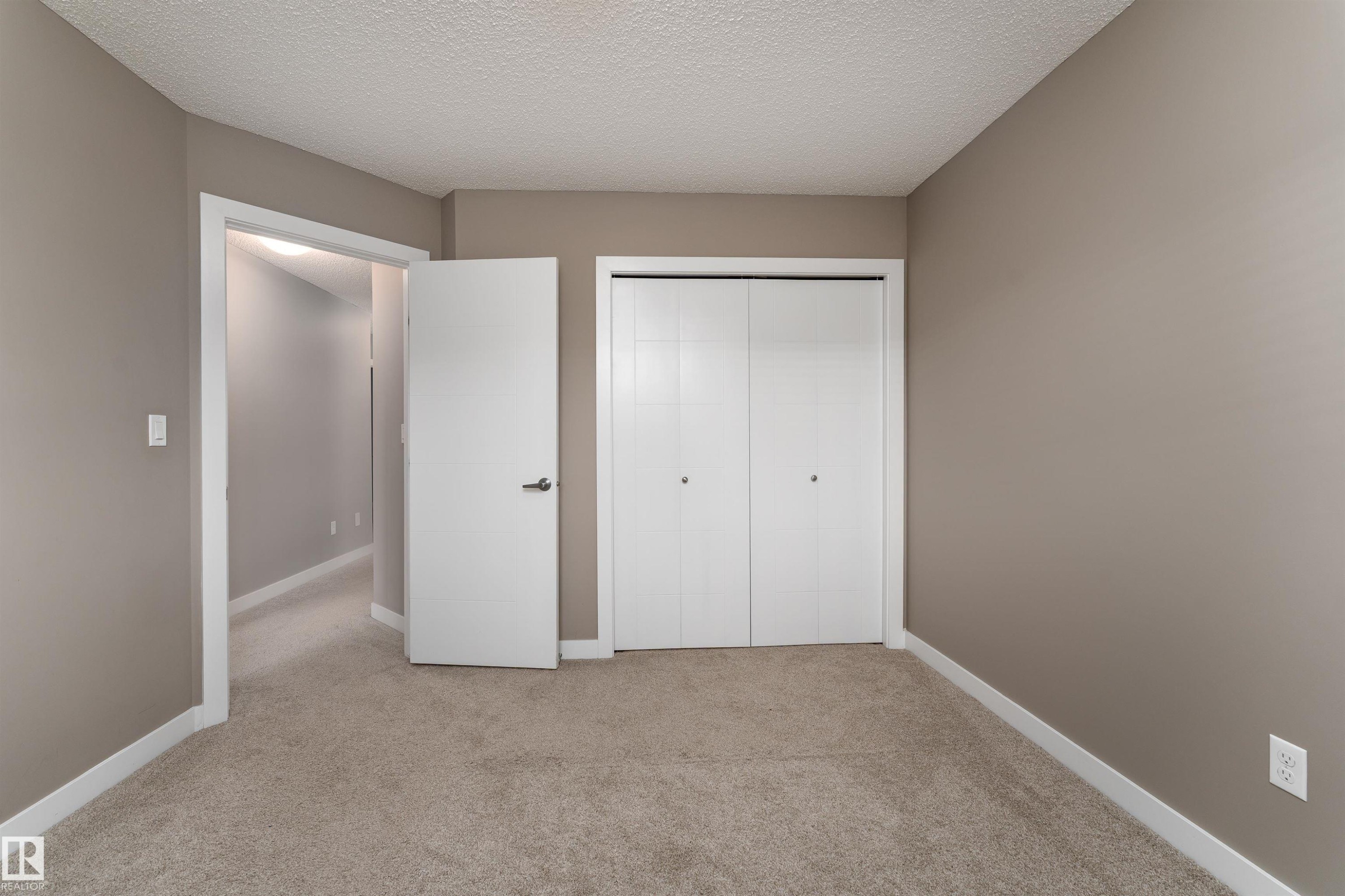2211 Calhoun Link, Edmonton, AB - Indoor
