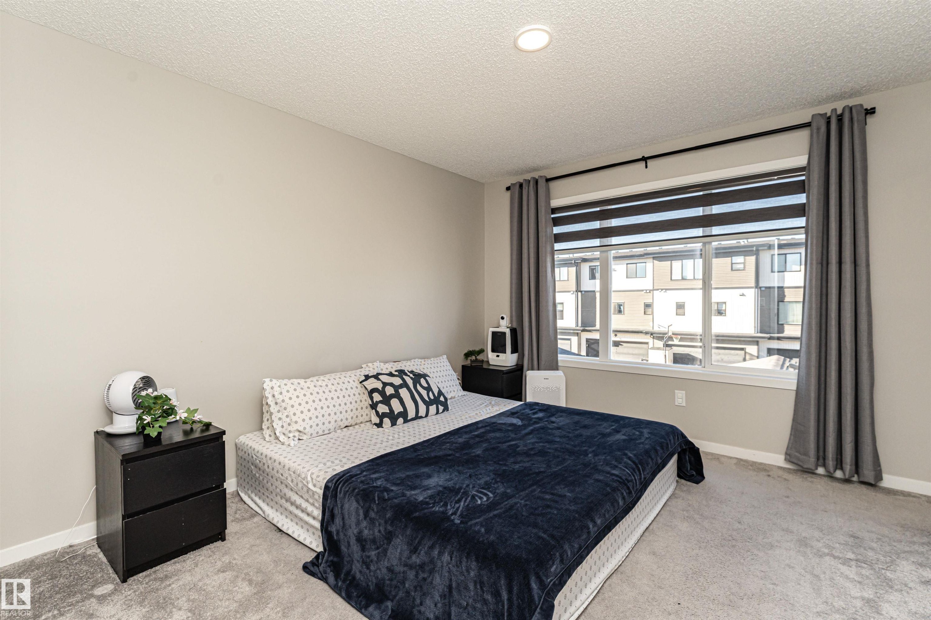 9612 Colak Link, Edmonton, AB - Indoor Photo Showing Bedroom