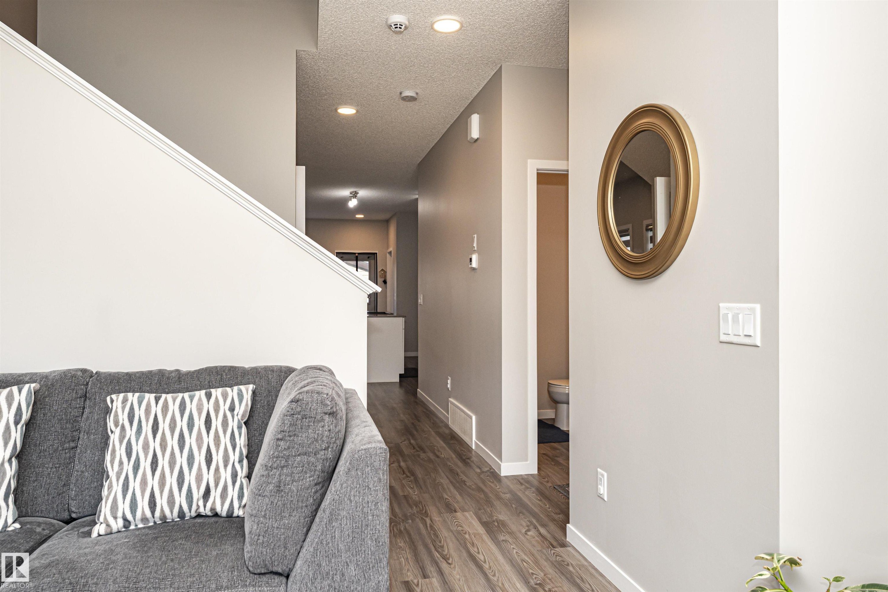 9612 Colak Link, Edmonton, AB - Indoor Photo Showing Other Room