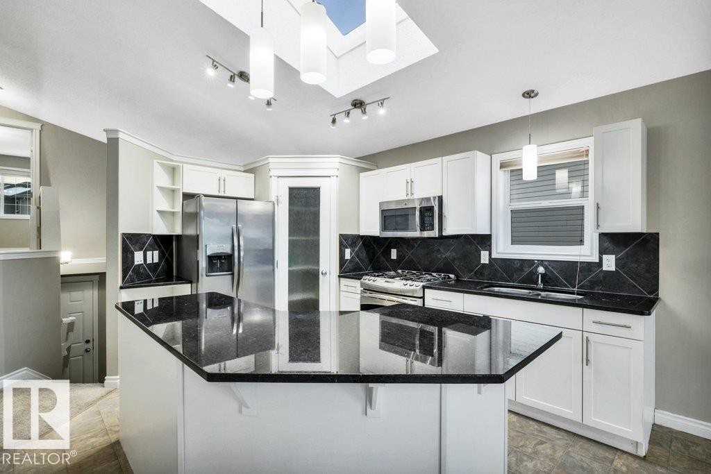 708 60 Street, Edmonton, AB