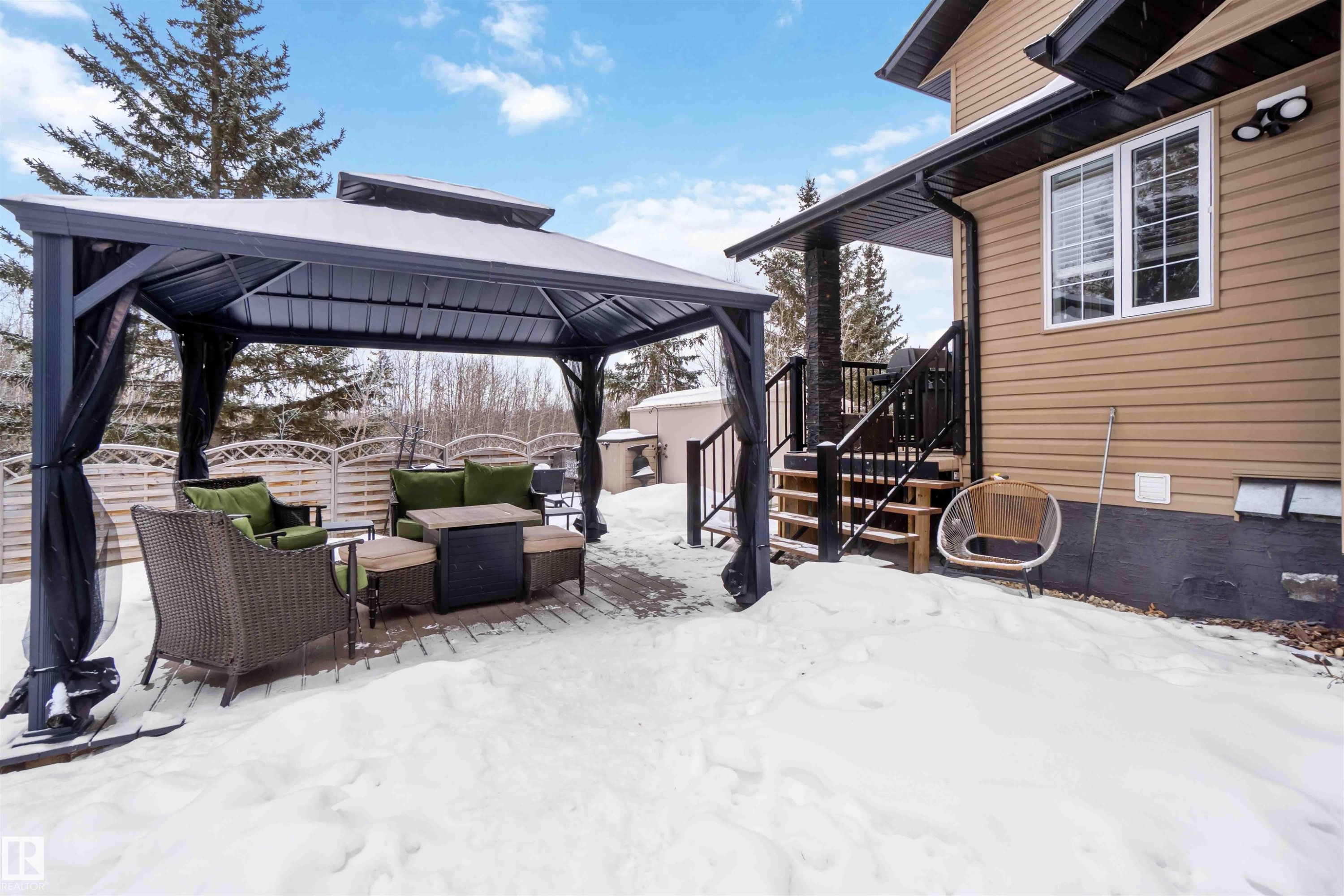 501 Lakeside Drive, Rural Parkland County, AB - Outdoor