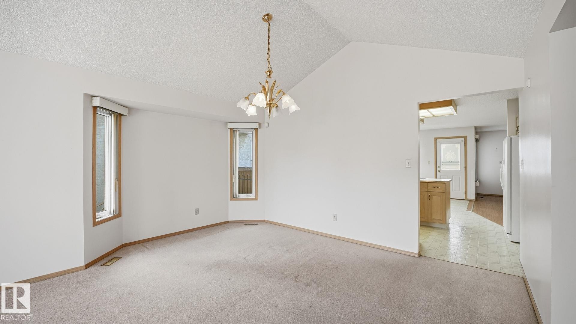 Edmonton, AB - Indoor Photo Showing Other Room
