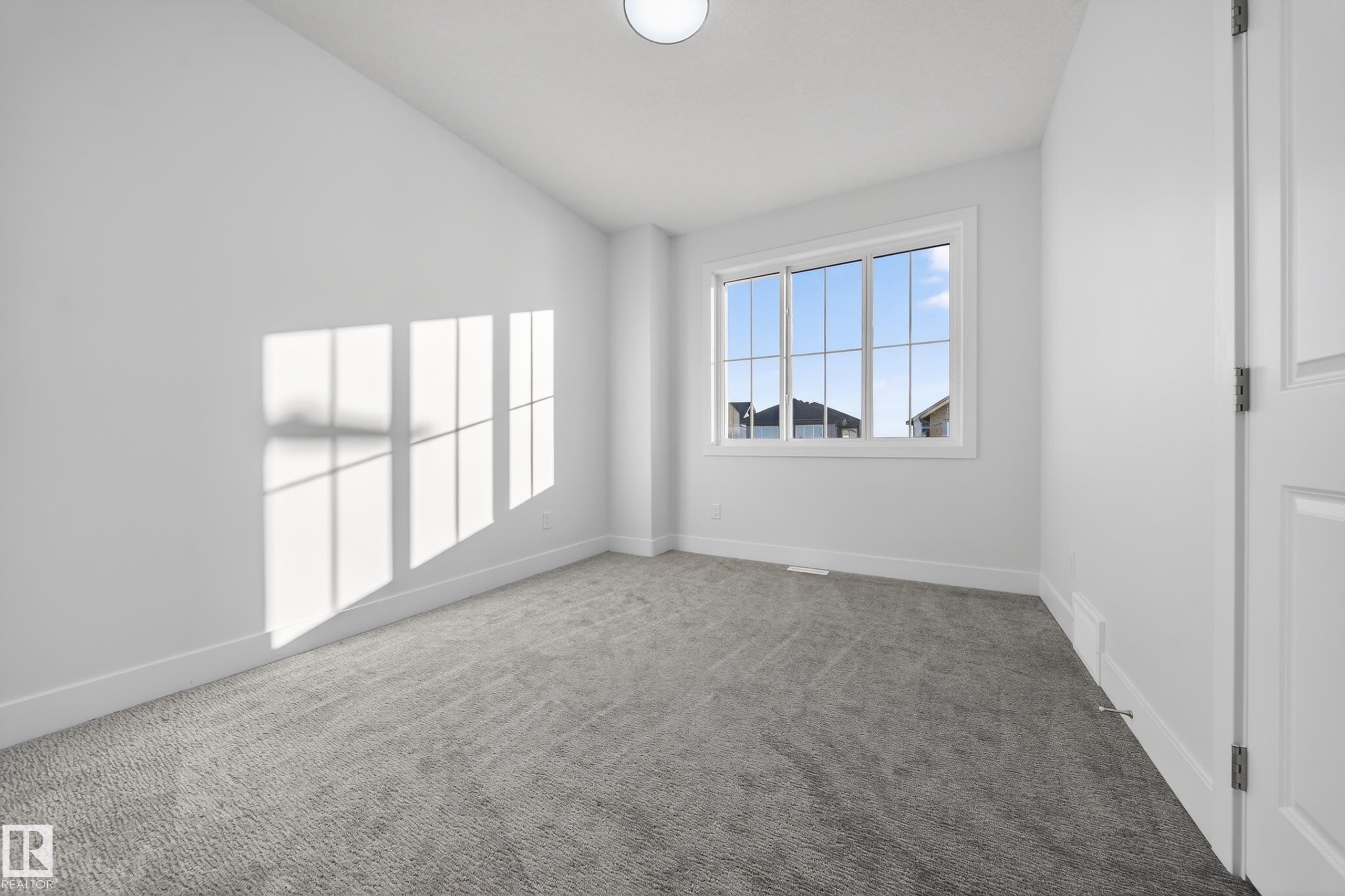 464 Crystal Creek Link, Leduc, AB - Indoor Photo Showing Other Room