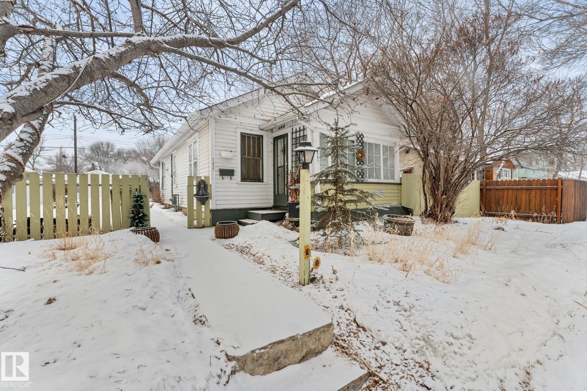 11912 37 Street, Edmonton, AB - Outdoor