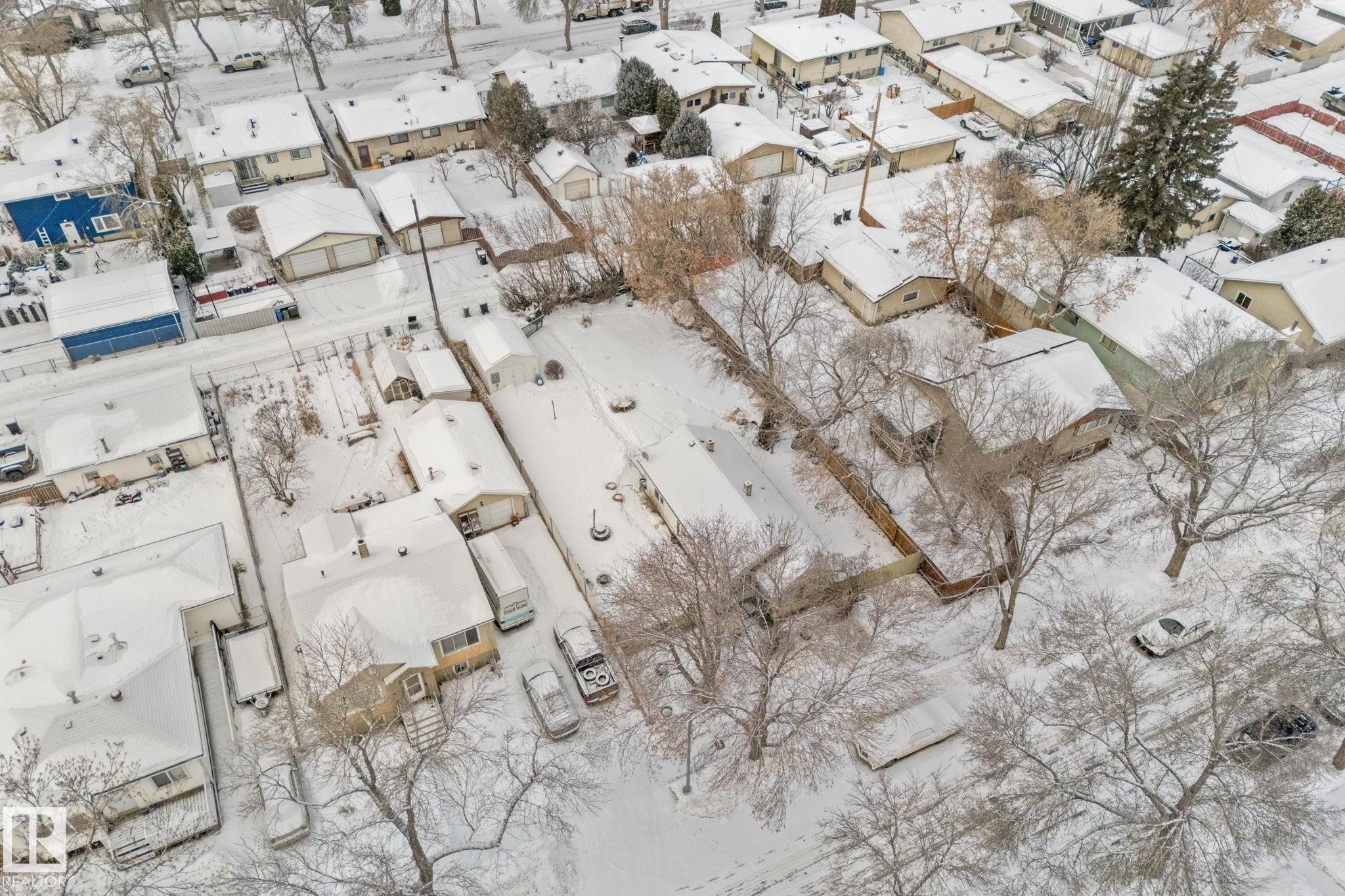 11912 37 Street, Edmonton, AB - Outdoor With View