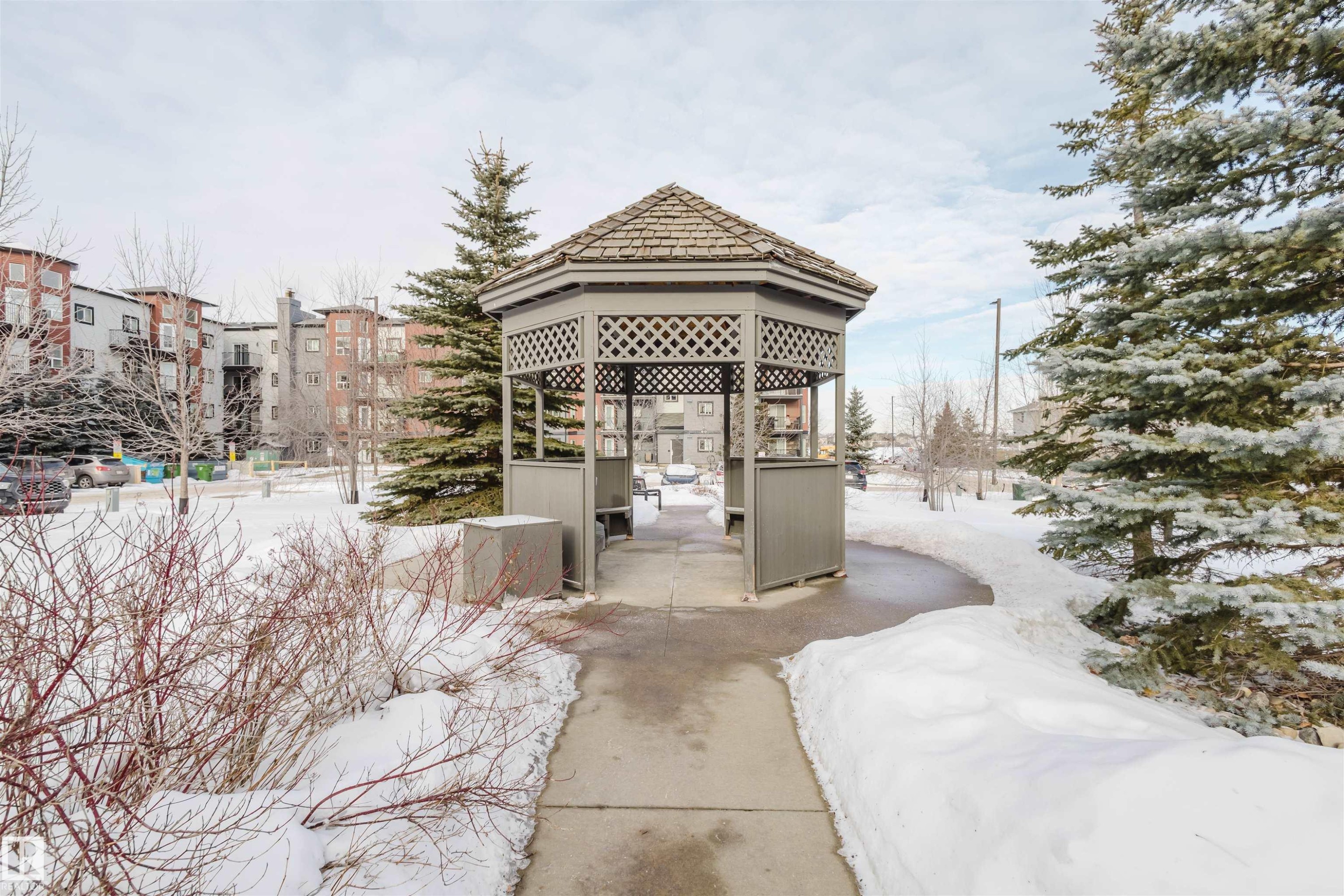 108 396 Silver Berry Road, Edmonton, AB - Outdoor