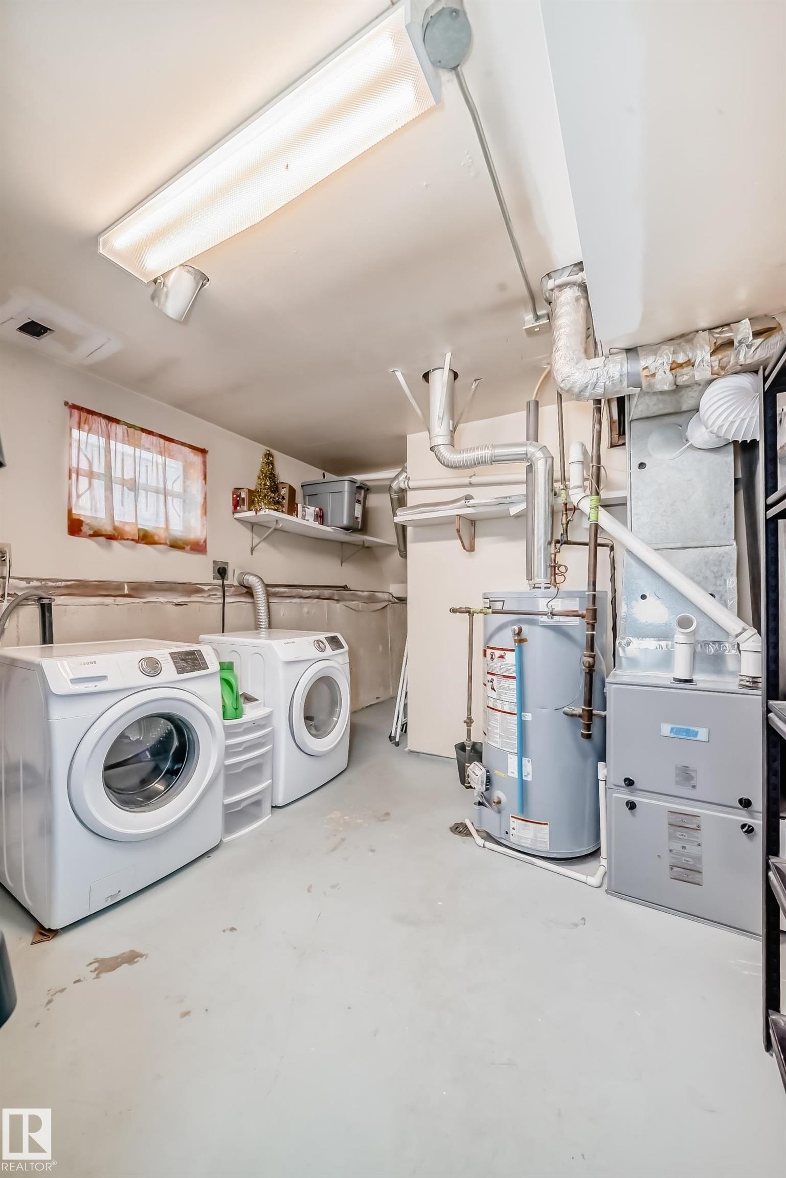3641 114 Avenue, Edmonton, AB - Indoor Photo Showing Laundry Room