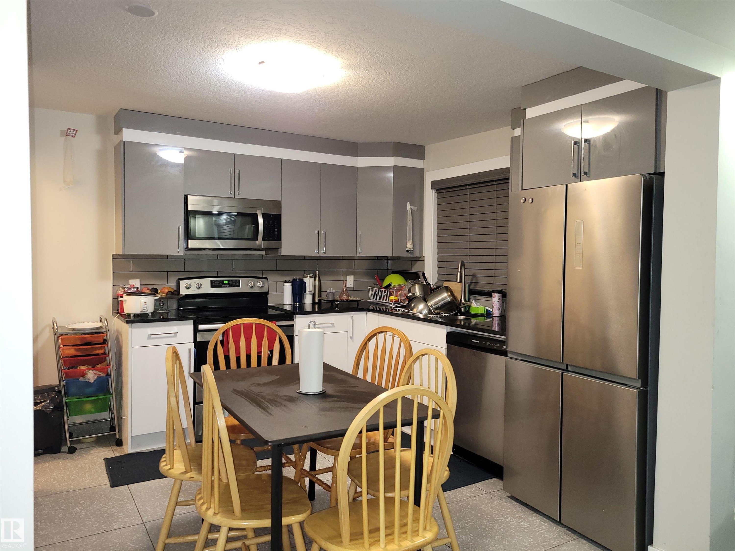 9131 83 Avenue, Edmonton, AB - Indoor