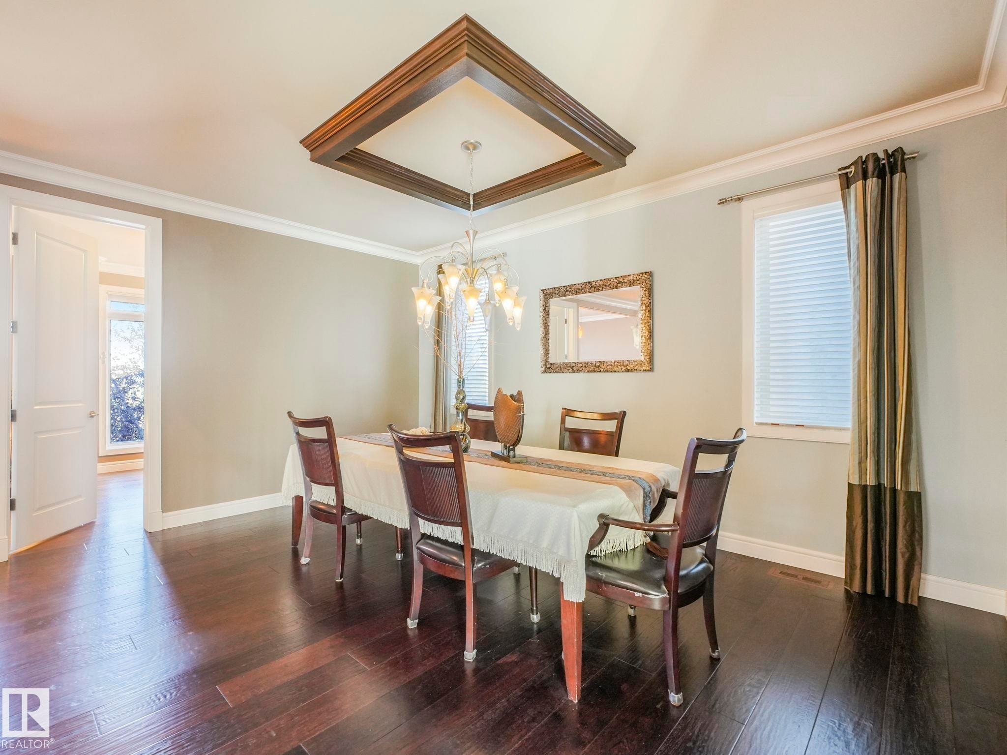 2408 Martell Crescent, Edmonton, AB - Indoor Photo Showing Dining Room