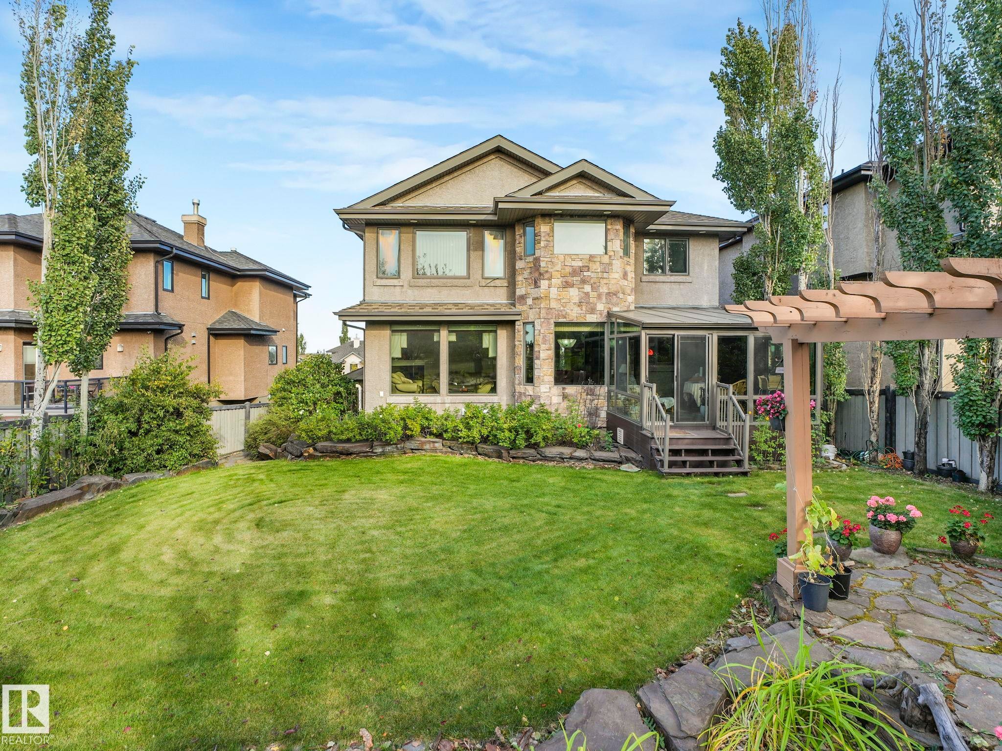 2408 Martell Crescent, Edmonton, AB - Outdoor