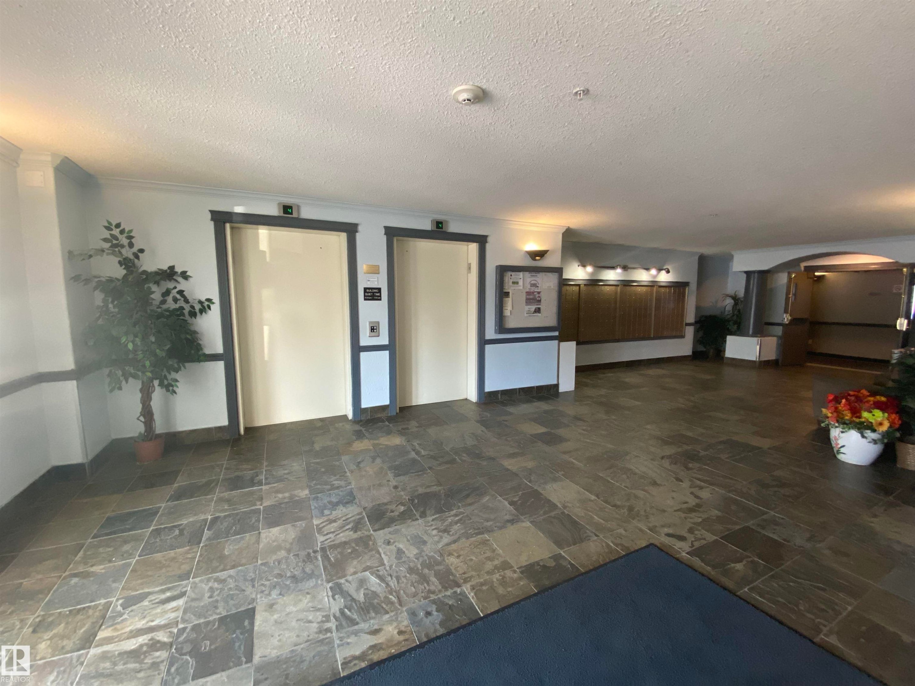 315 592 Hooke Road, Edmonton, AB - Indoor Photo Showing Other Room