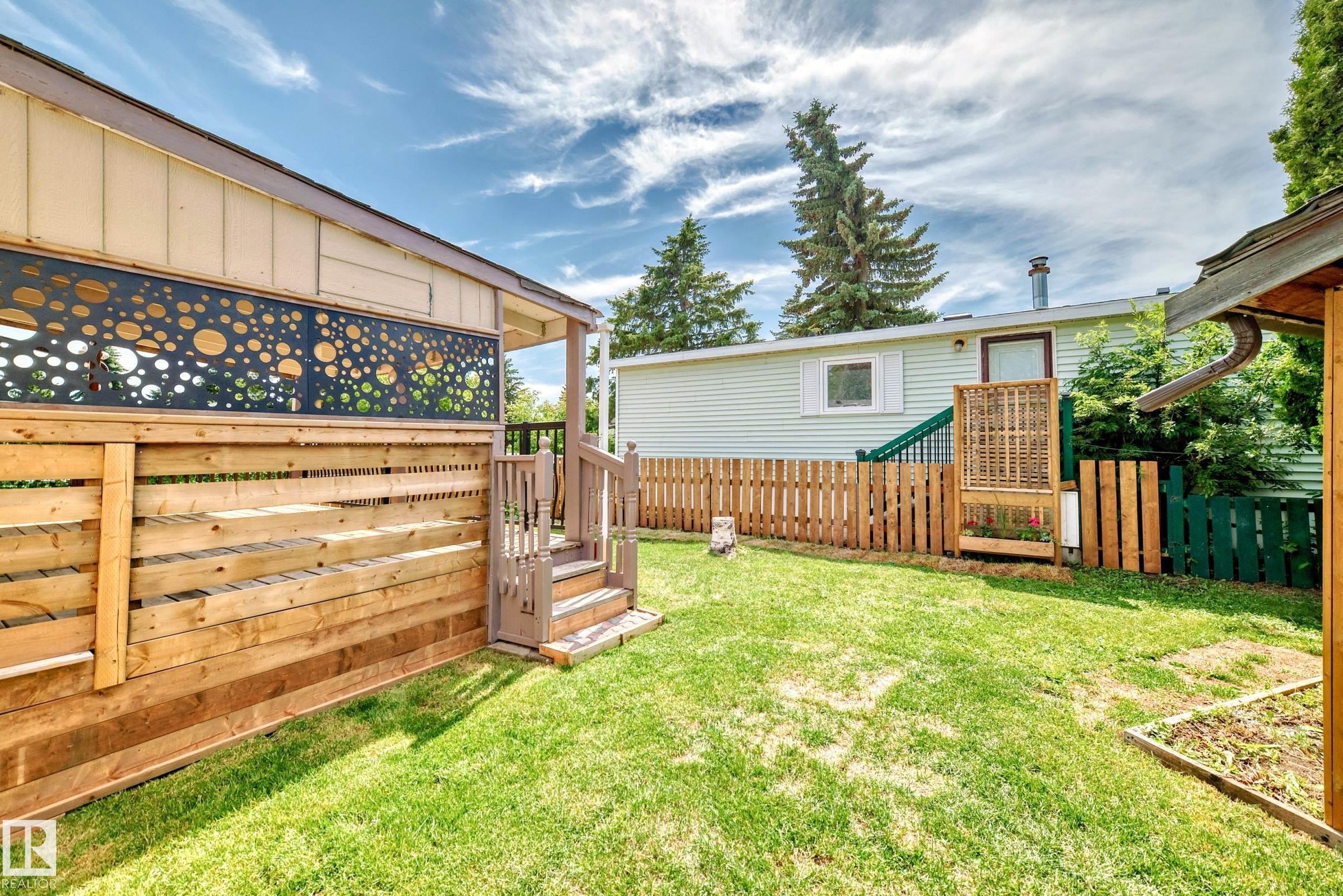 404 Evergreen Park, Edmonton, AB - Outdoor With Exterior