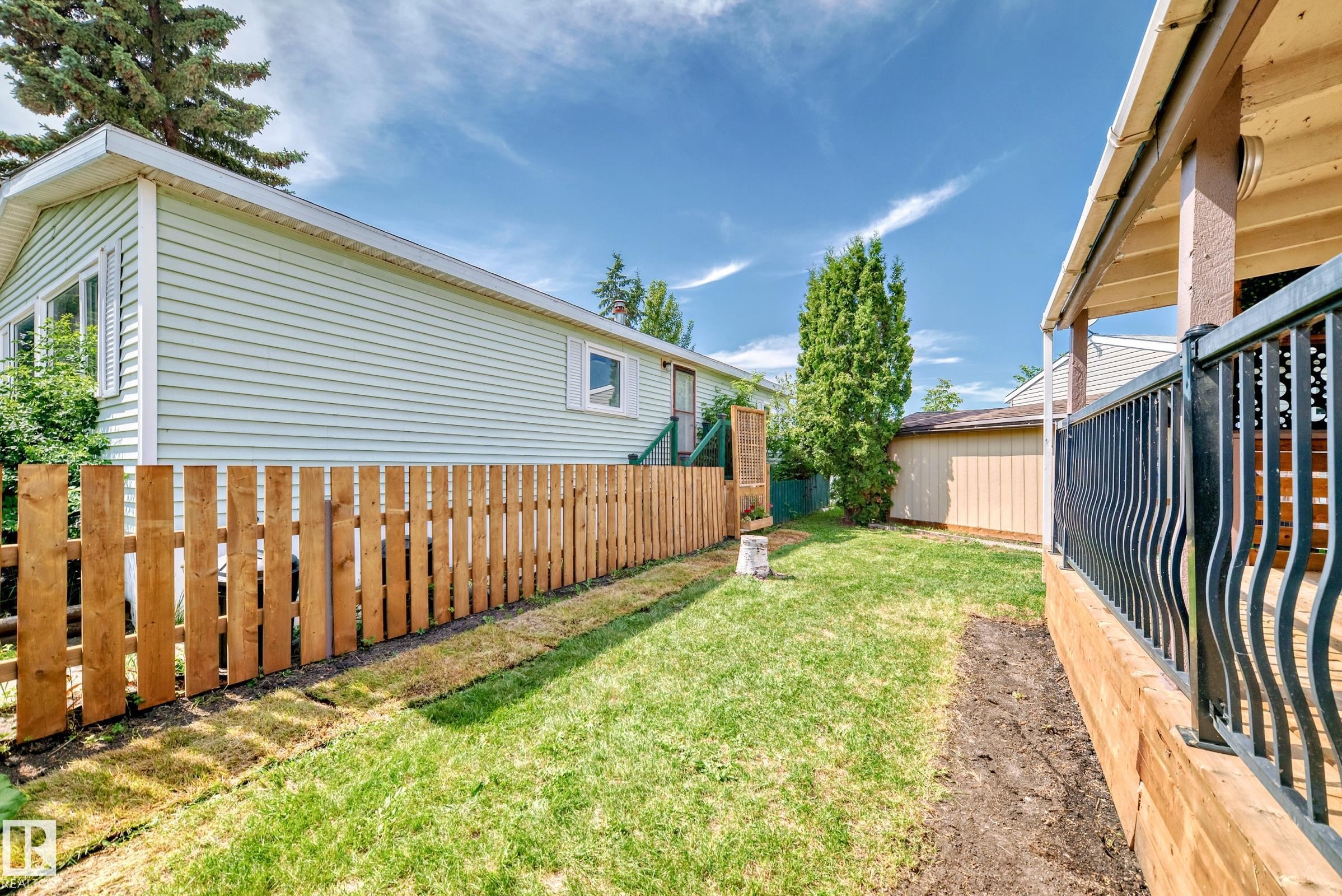 404 Evergreen Park, Edmonton, AB - Outdoor