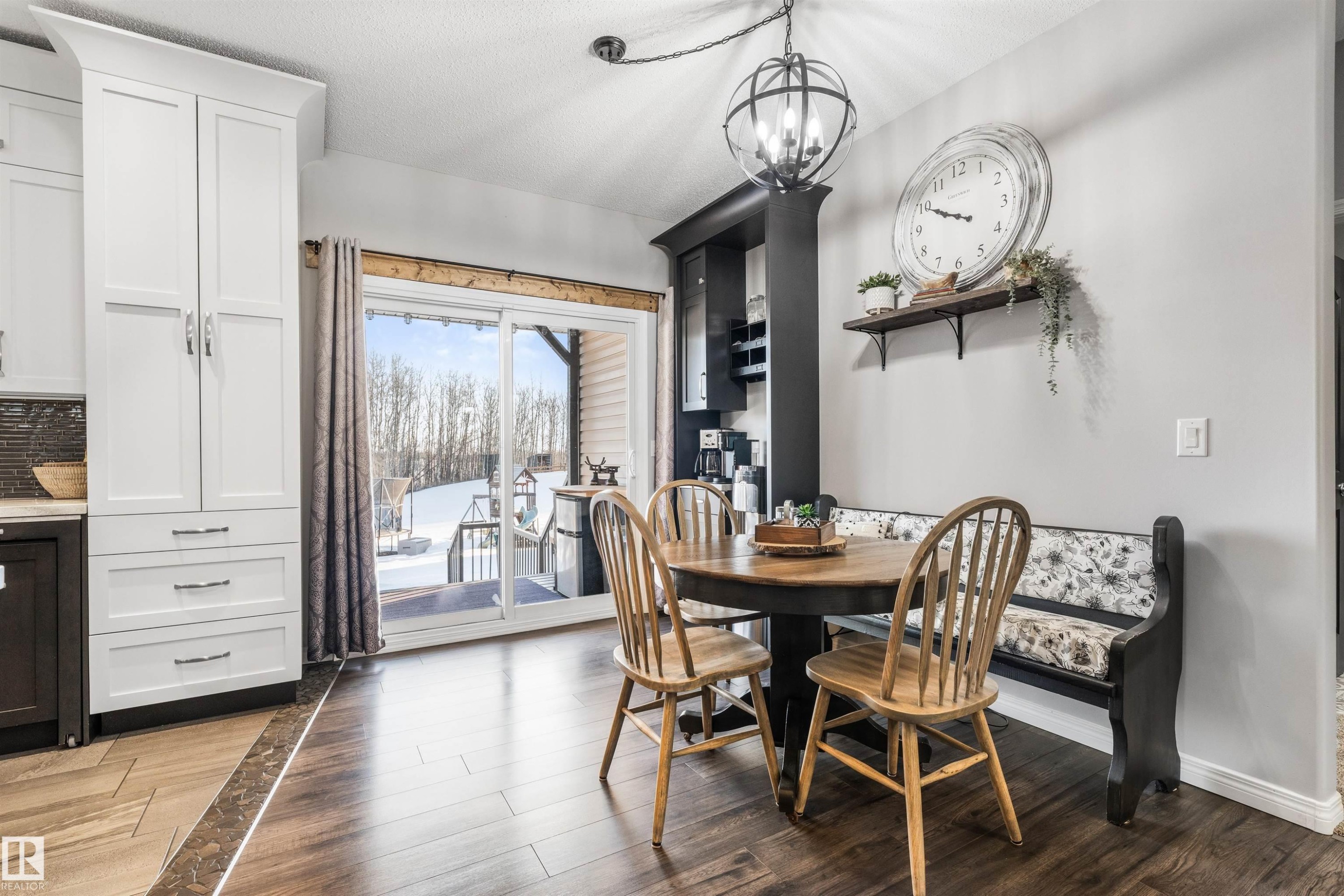 103 52318 Rge Road 25, Rural Parkland County, AB - Indoor Photo Showing Dining Room