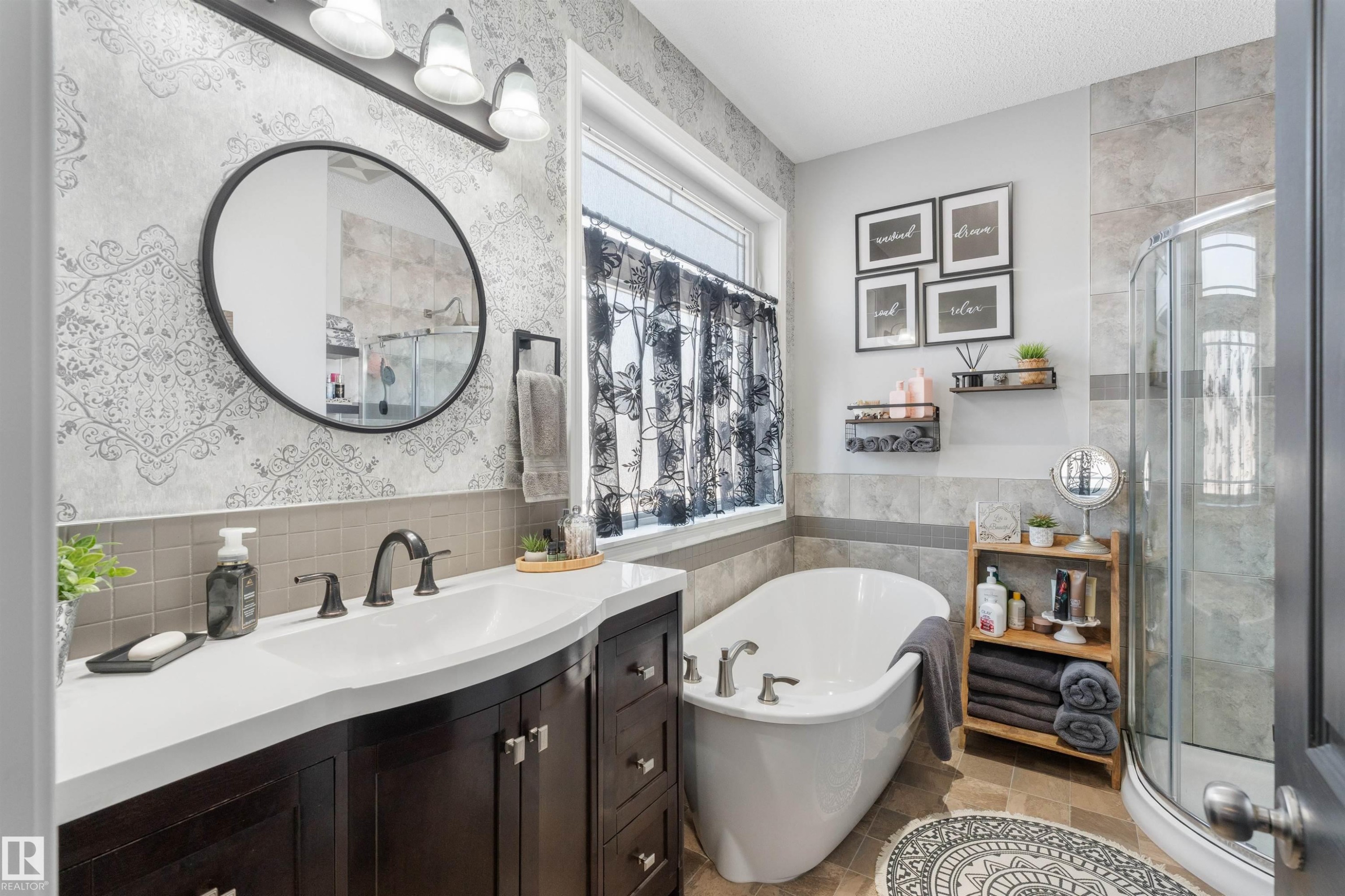 103 52318 Rge Road 25, Rural Parkland County, AB - Indoor Photo Showing Bathroom