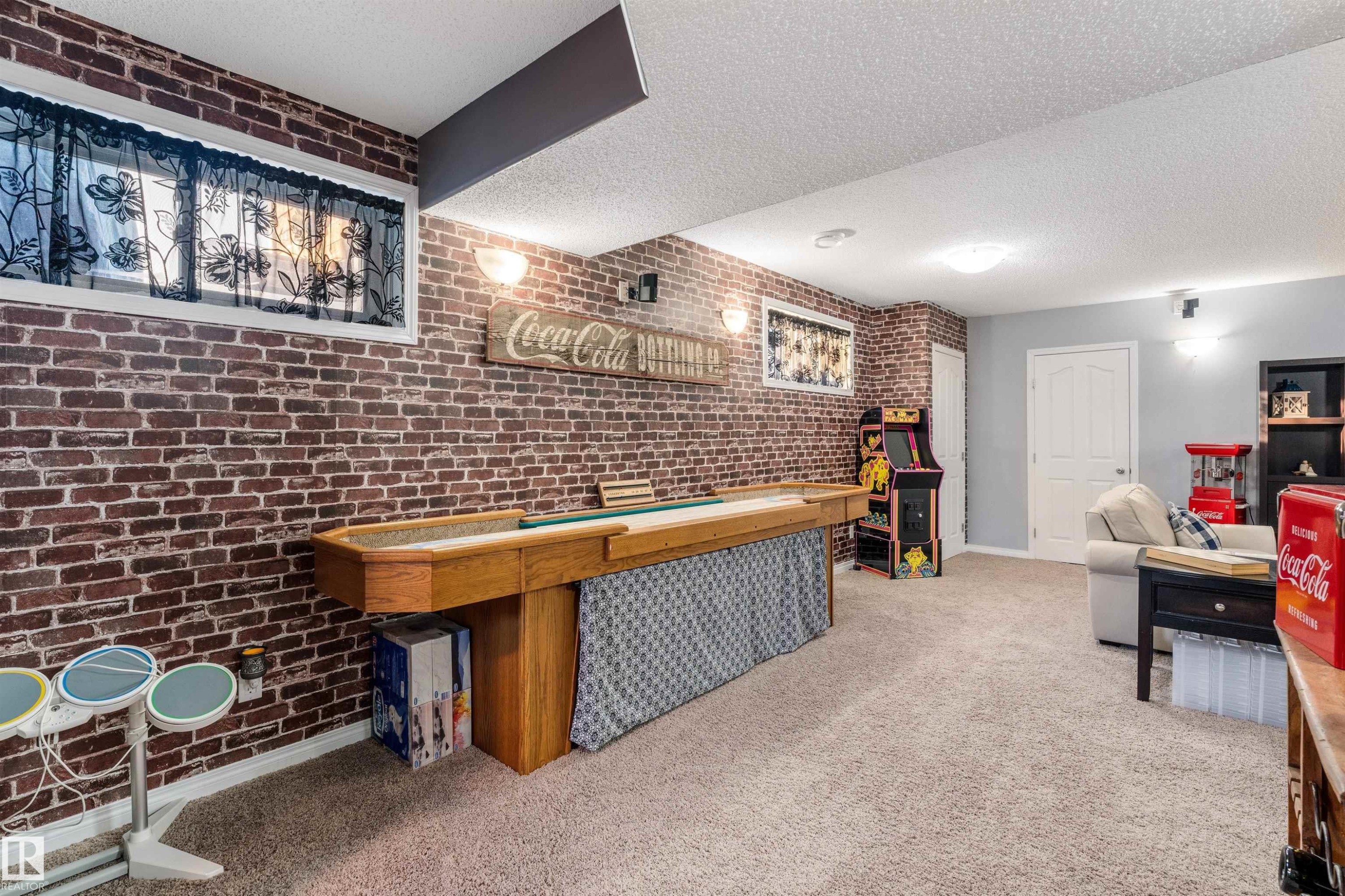 103 52318 Rge Road 25, Rural Parkland County, AB - Indoor Photo Showing Other Room