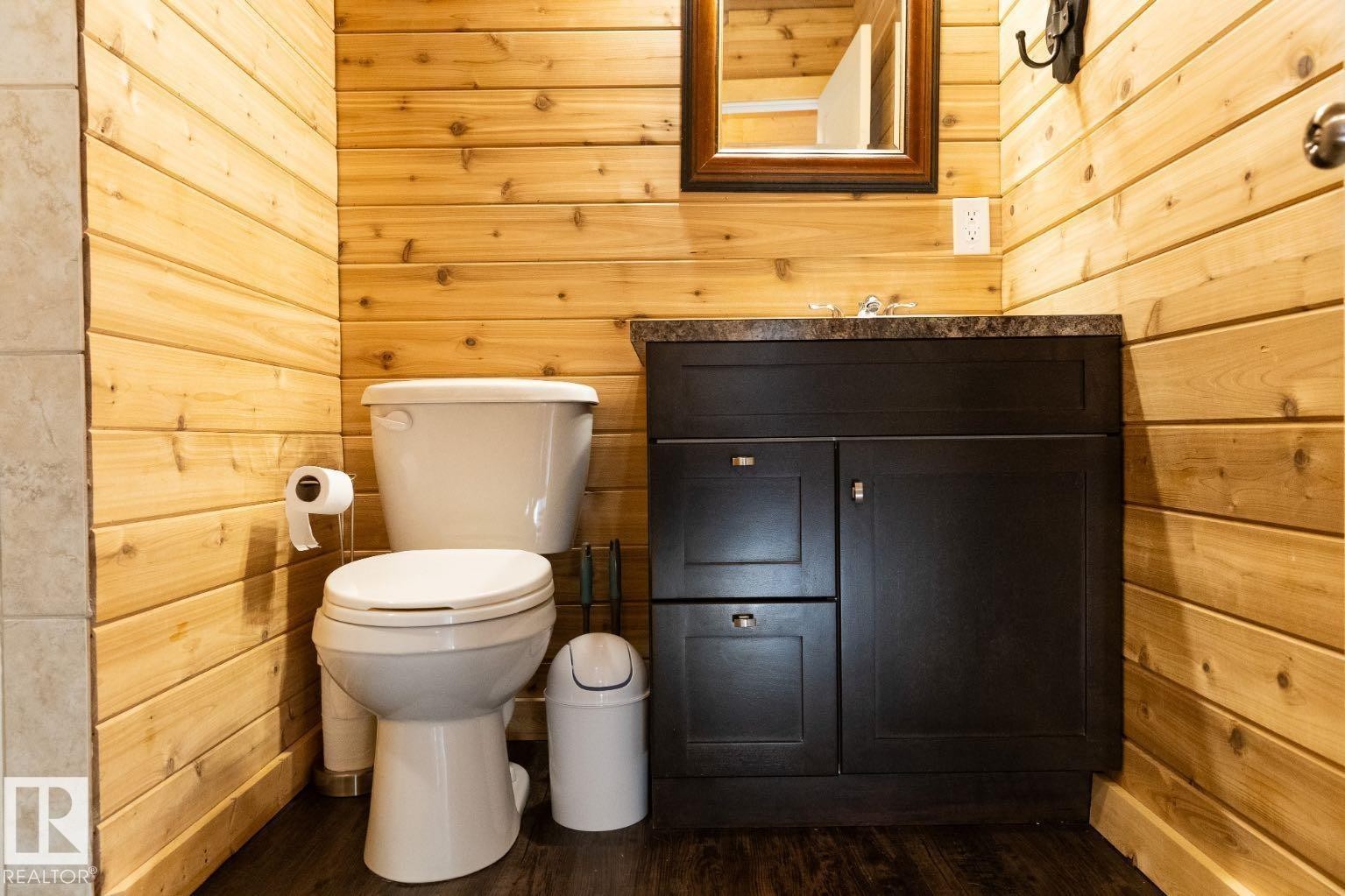 126 62036 Twp Road 462, Rural Wetaskiwin County, AB - Indoor Photo Showing Bathroom