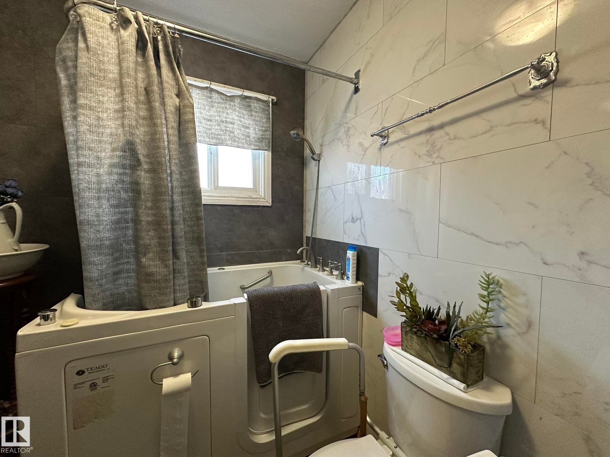 59240 Range 191 Road, Rural Smoky Lake County, AB - Indoor