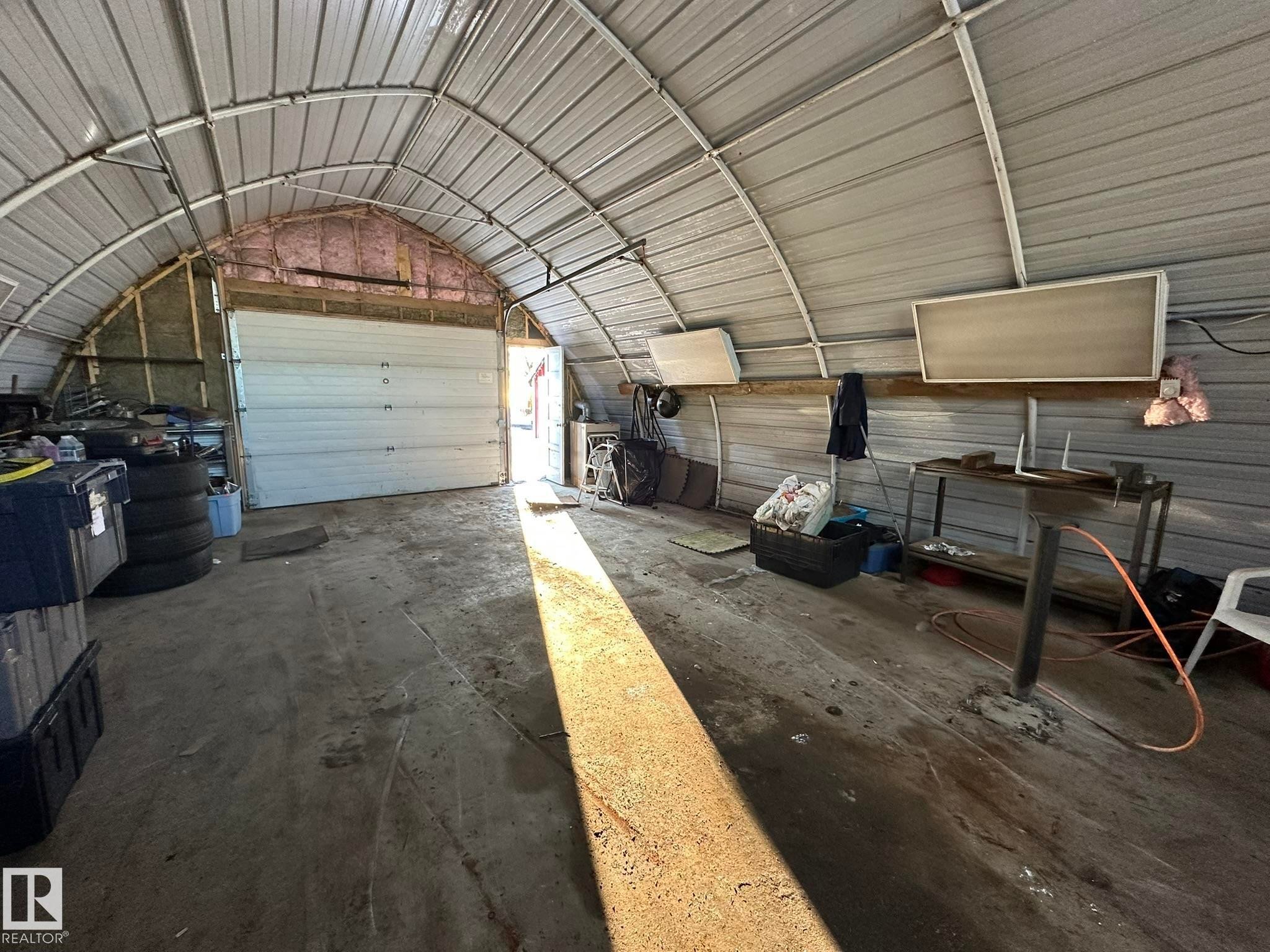 59240 Range 191 Road, Rural Smoky Lake County, AB - Indoor Photo Showing Garage
