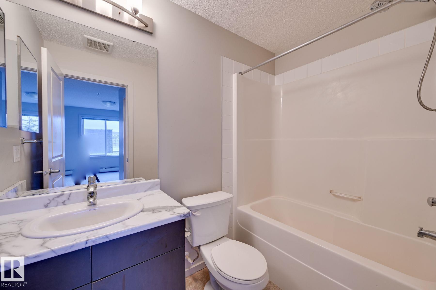 101 142 Ebbers Boulevard, Edmonton, AB - Indoor Photo Showing Bathroom