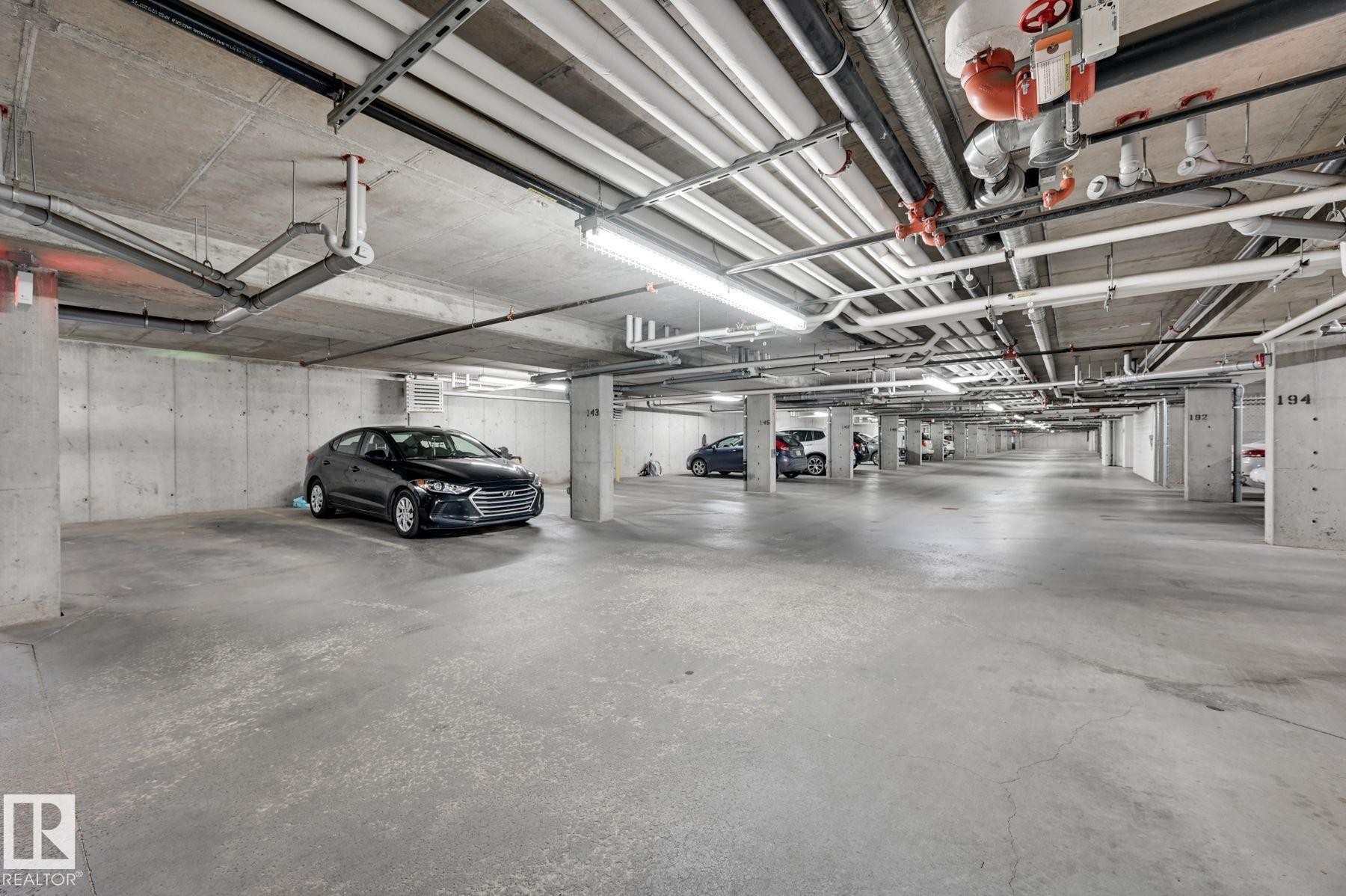 101 142 Ebbers Boulevard, Edmonton, AB - Indoor Photo Showing Garage
