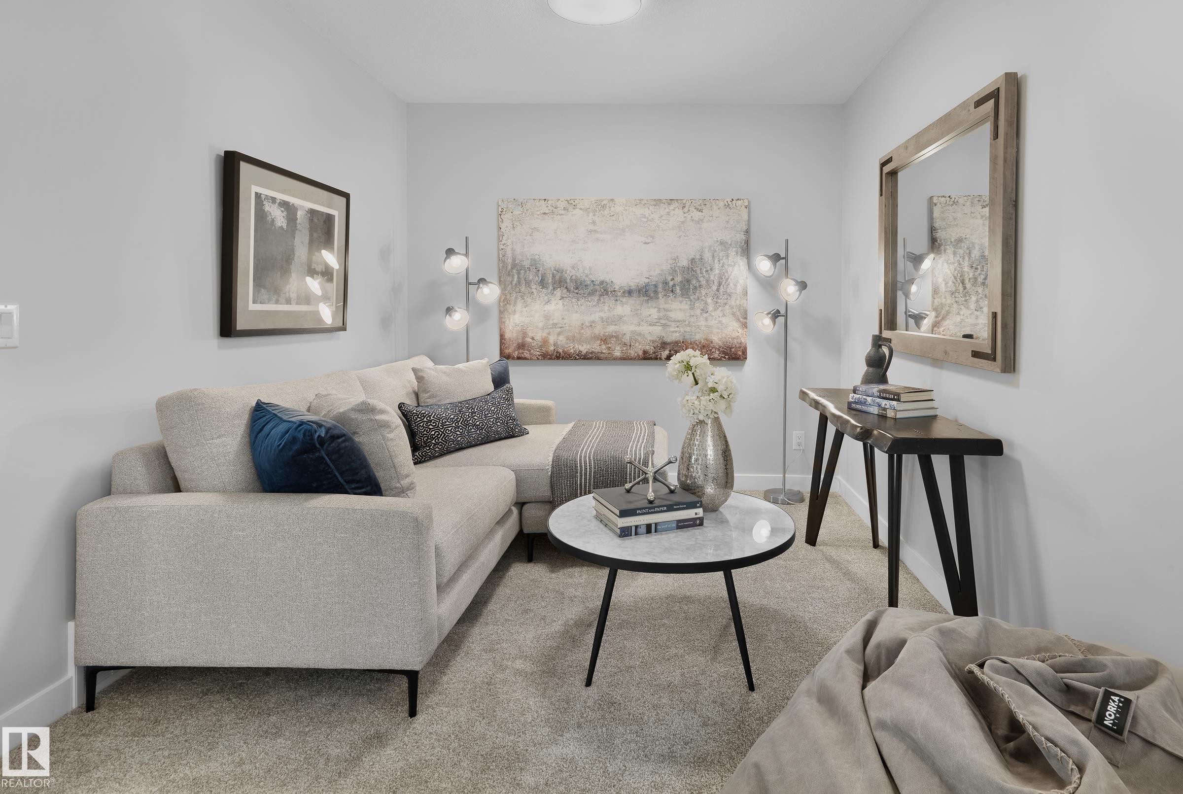 1230 Cristall Way, Edmonton, AB - Indoor Photo Showing Living Room