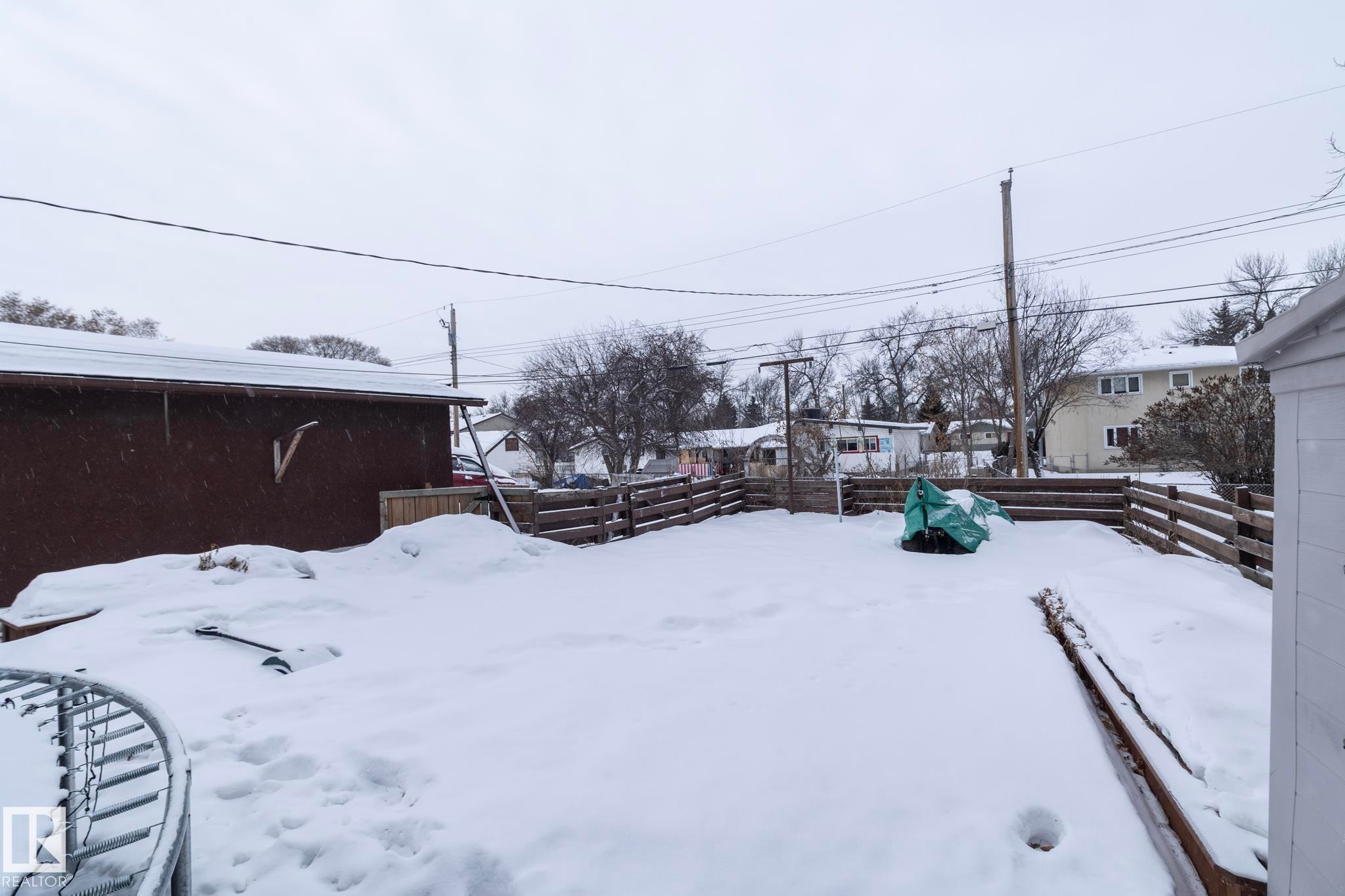 9512 Sherridon Drive, Fort Saskatchewan, AB - Outdoor