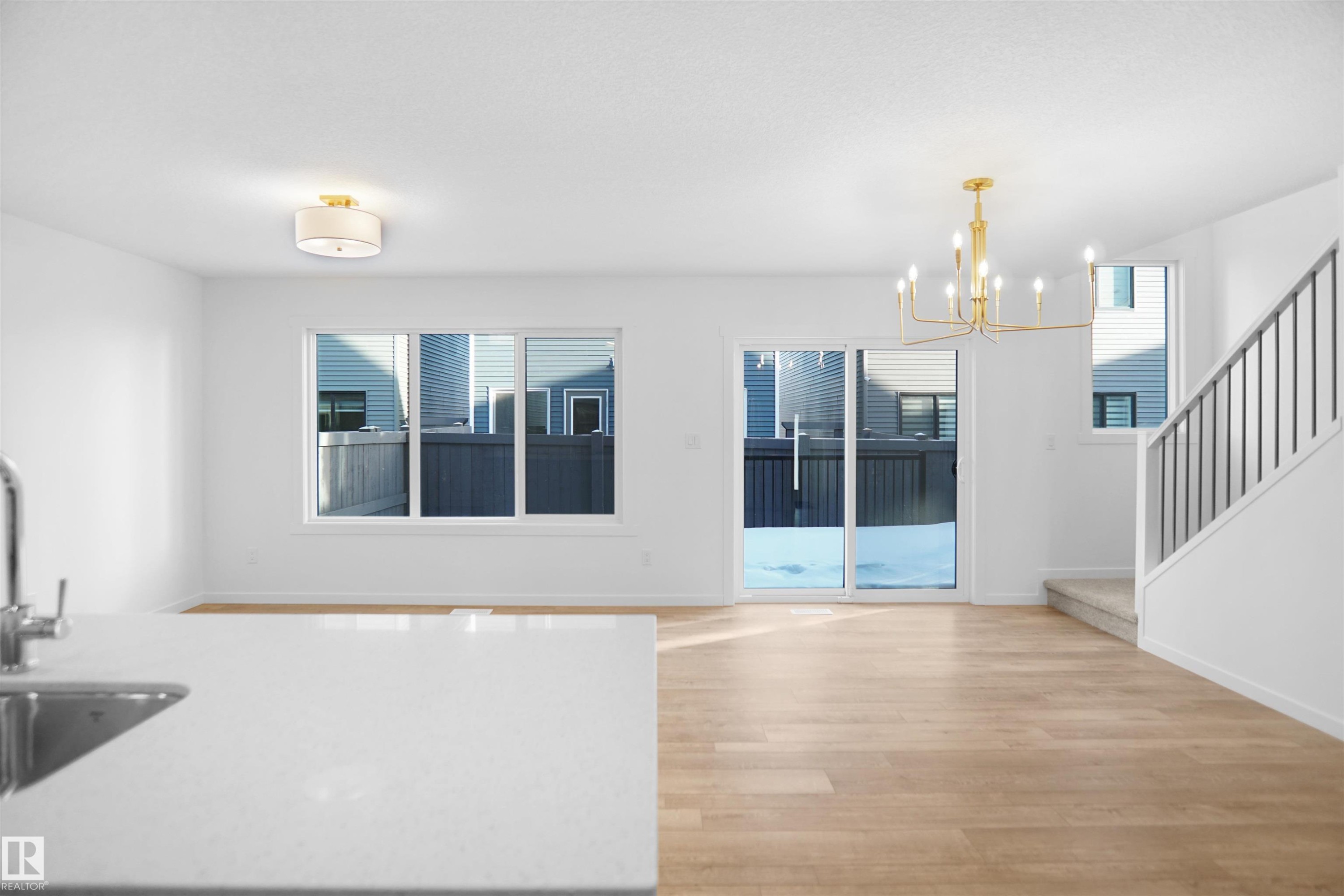 57 19904 31 Avenue, Edmonton, AB - Indoor Photo Showing Kitchen With Double Sink