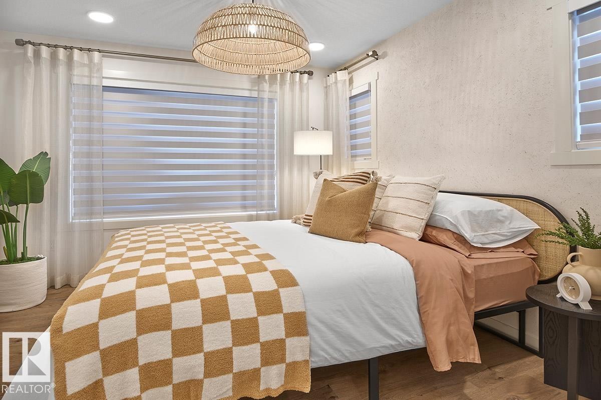 206 Marquis Boulevard, Edmonton, AB - Indoor Photo Showing Bedroom